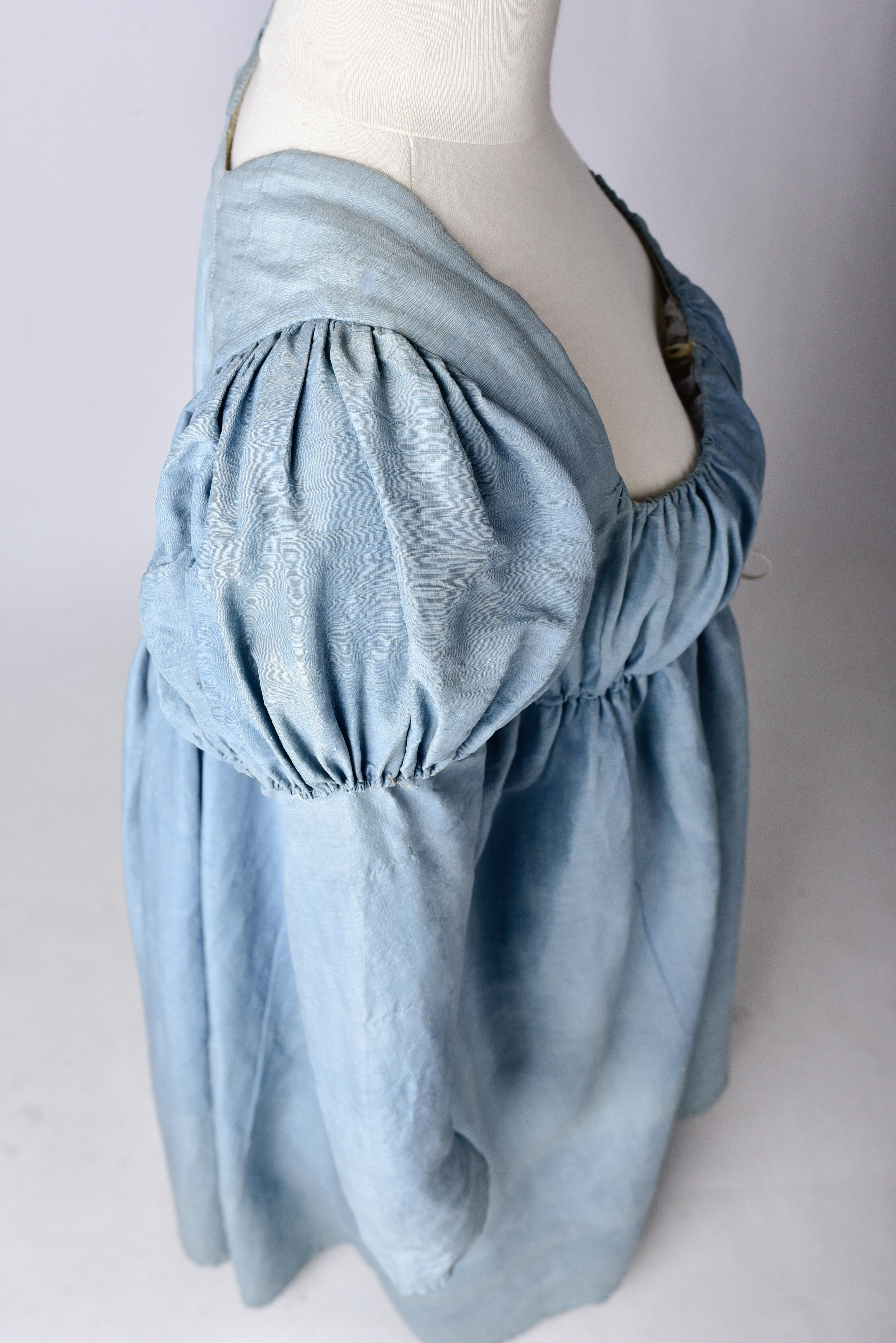 A French Napoleonic Pastel blue Silk Regency Dress Circa 1800-1805 3