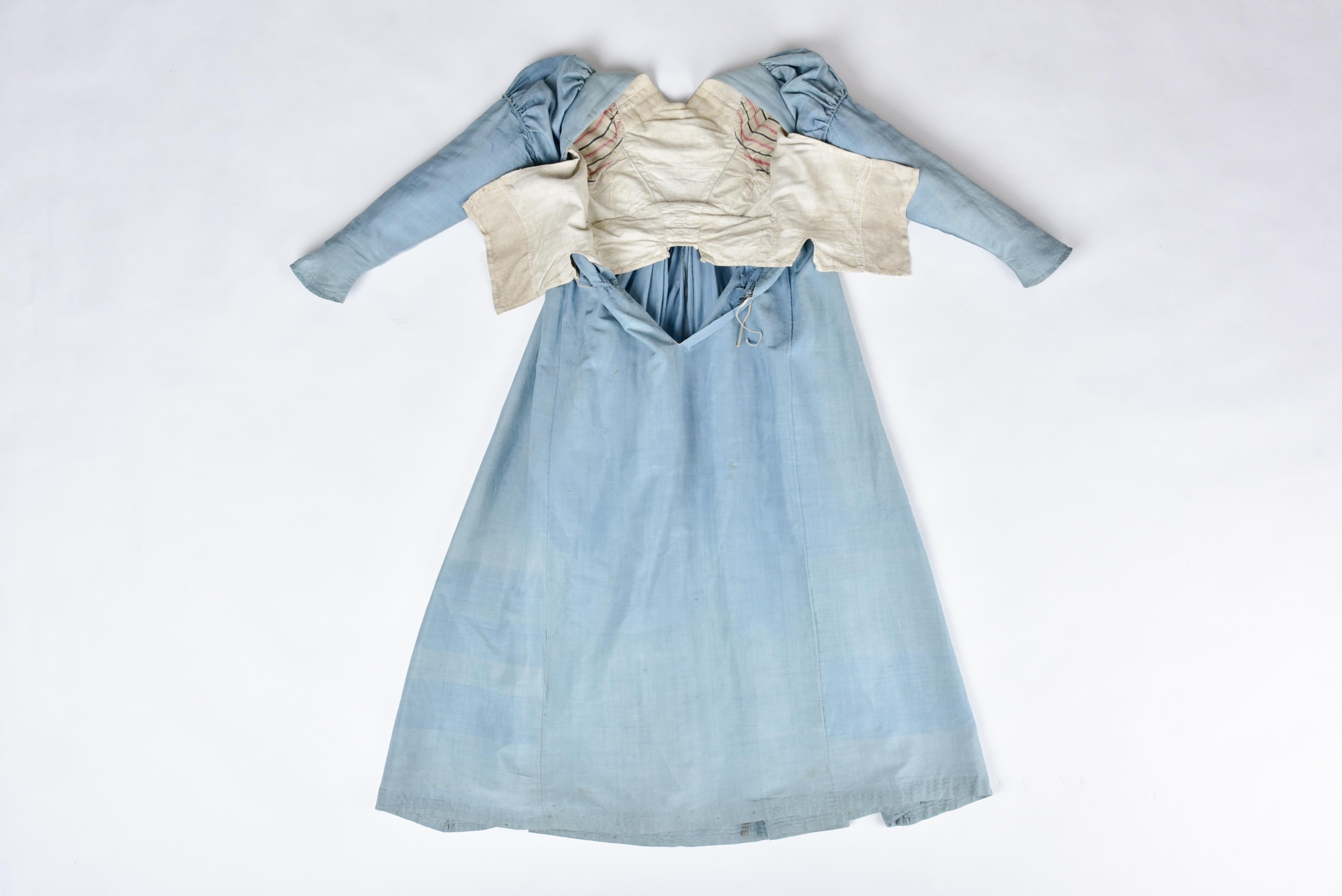 A French Napoleonic Pastel blue Silk Regency Dress Circa 1800-1805 6