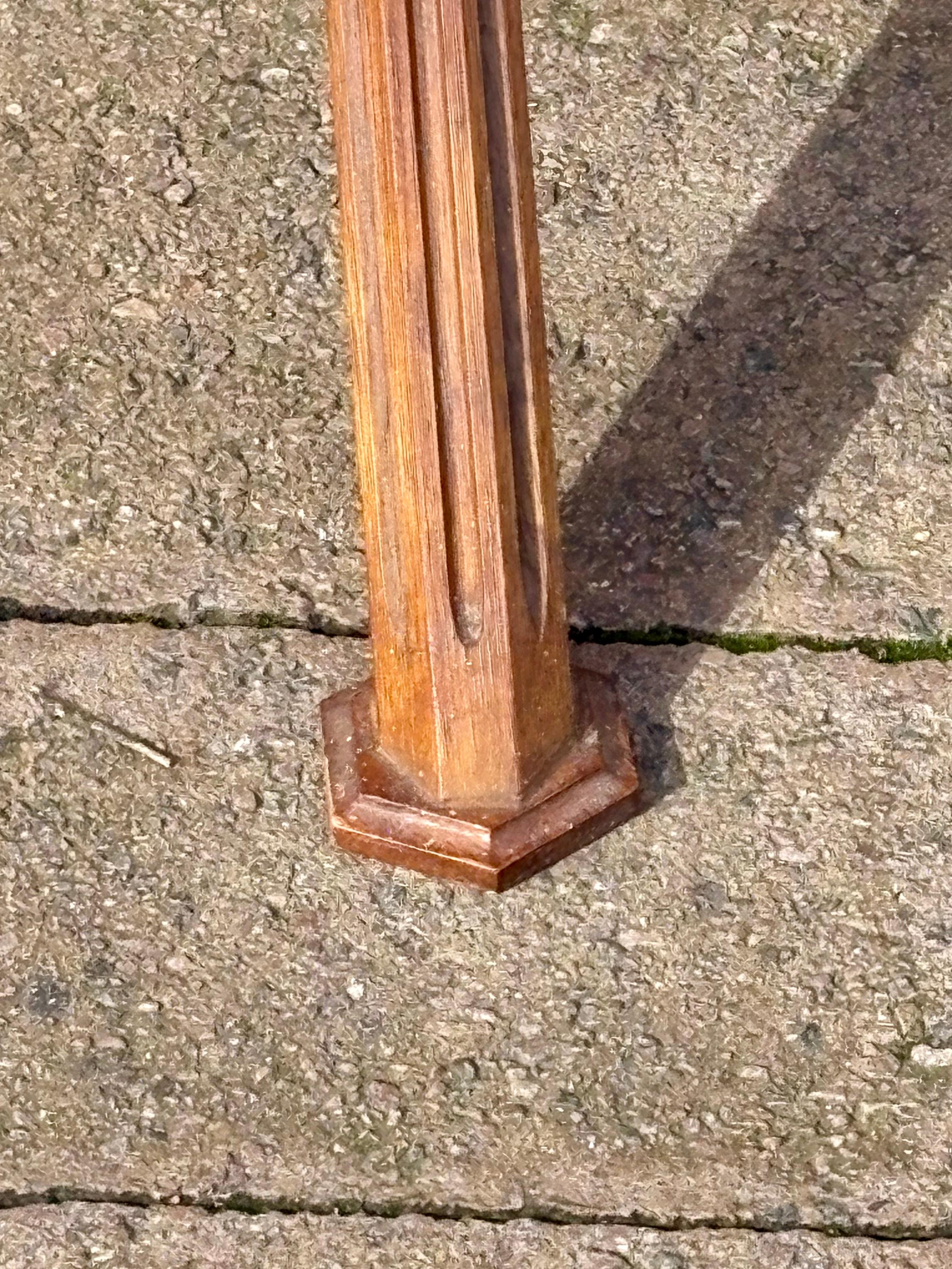 XX secolo Tavolo Sputnik francese degli anni '50, in Oak e dipinto in vendita