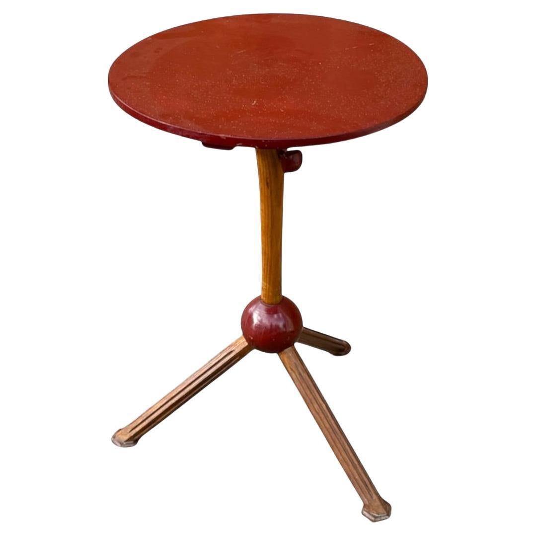 Tavolo Sputnik francese degli anni '50, in Oak e dipinto in vendita