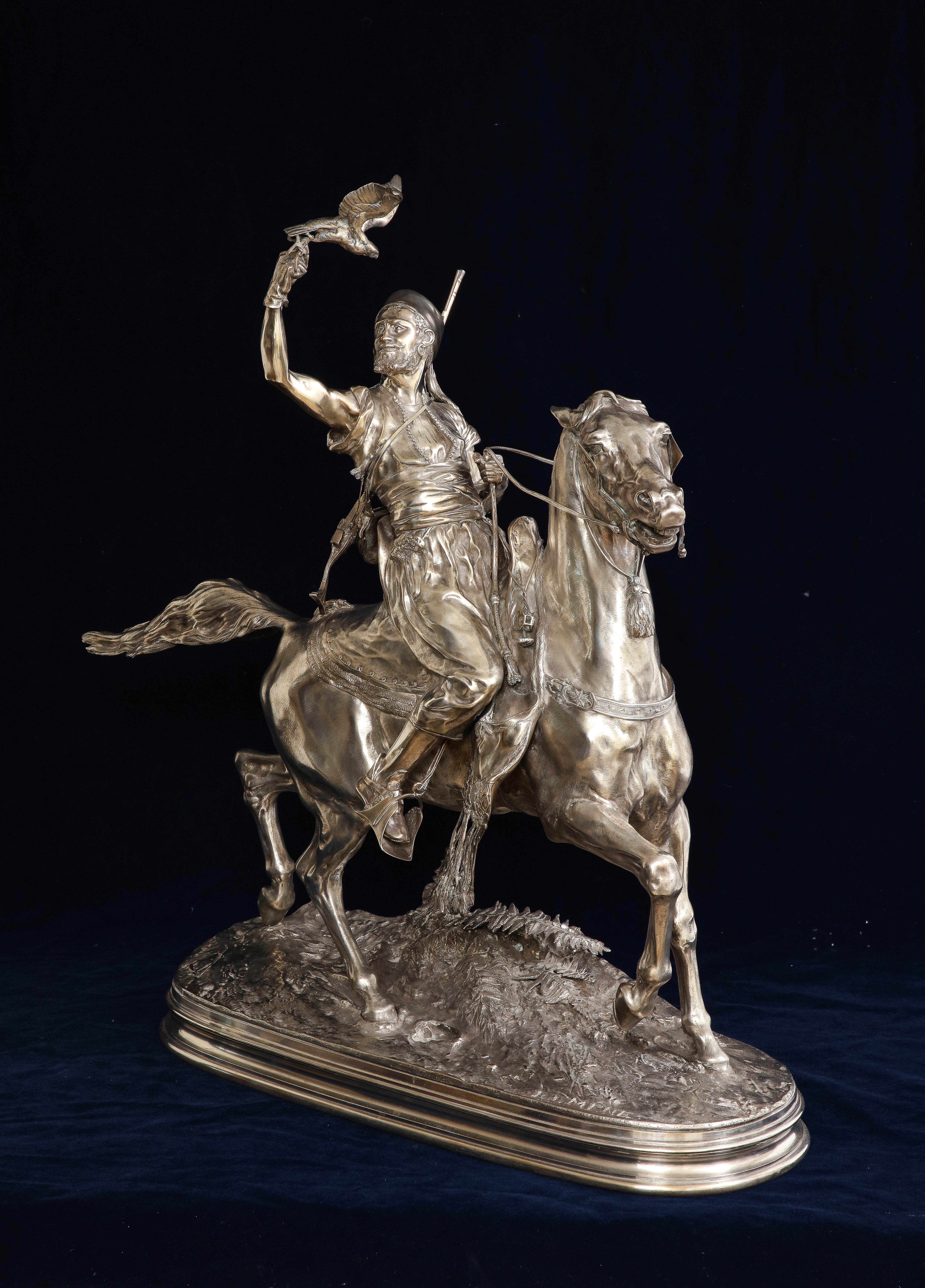 Autre Groupe de « Le fauconnier » en bronze argenté de style orientaliste français, P.J. Mene 19ème C. en vente