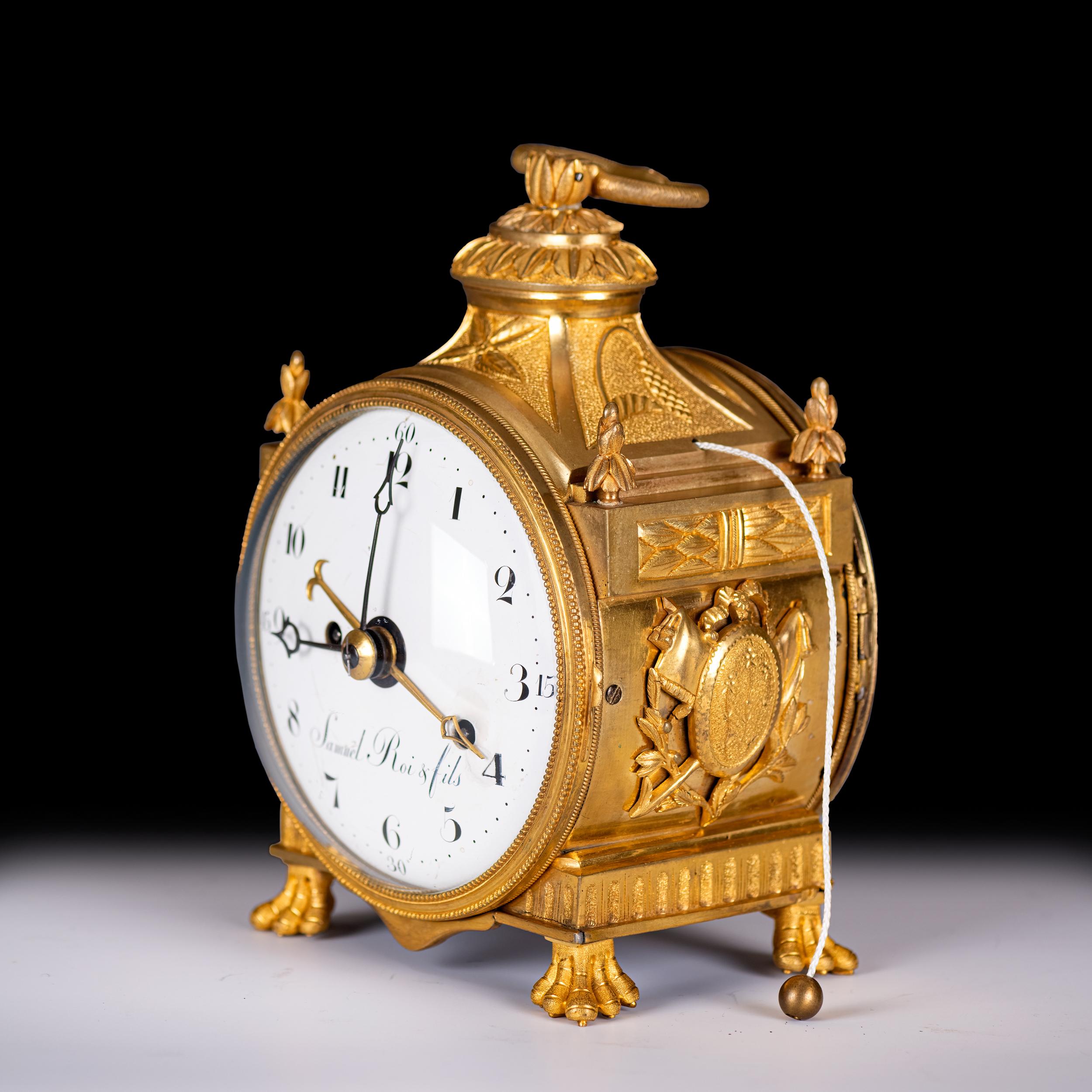 Luigi XVI Pendule d'Officier di Le Roi & Fils in ormoluro francese con un quarto di dollaro in vendita