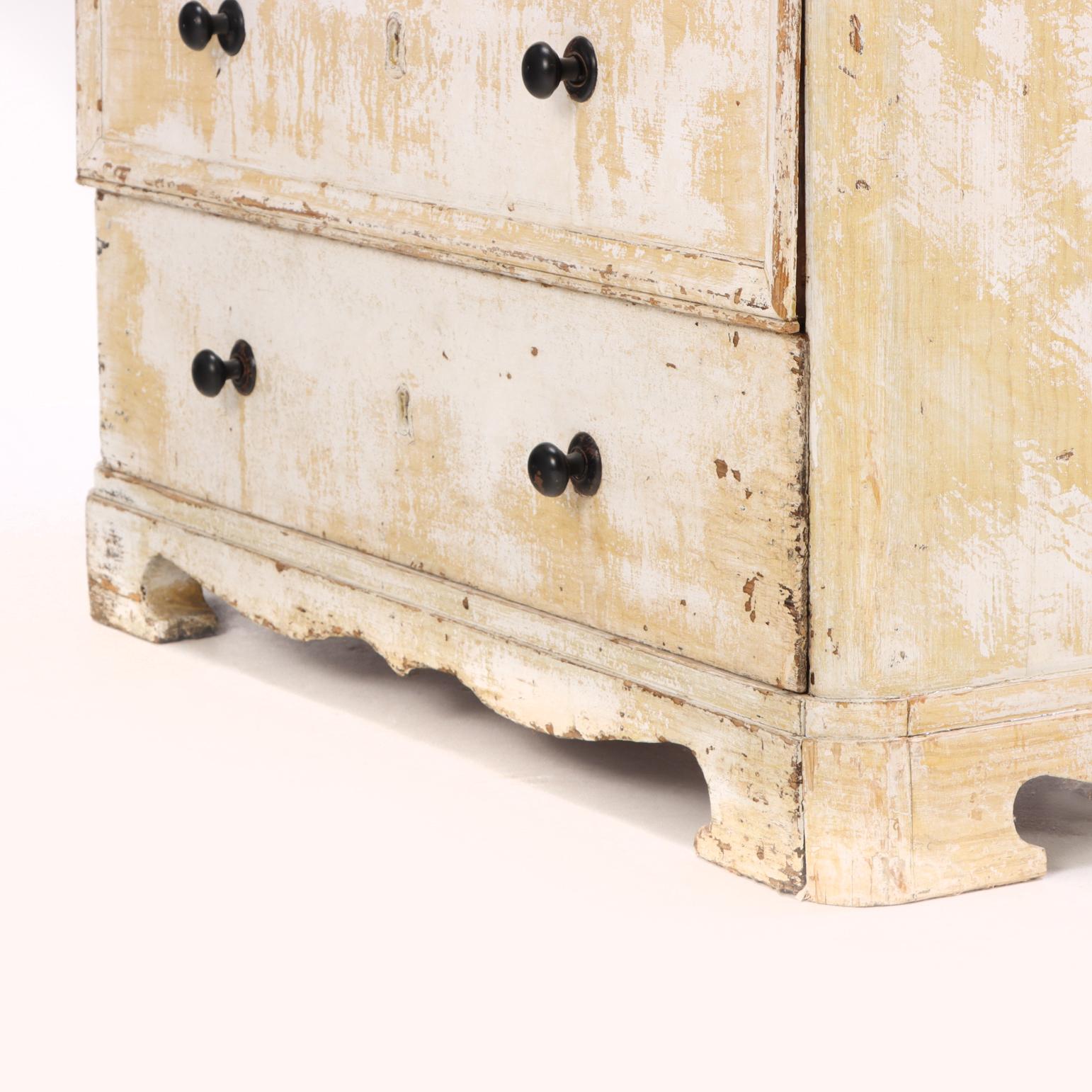 Francese Commode francese dipinta, XIX secolo. in vendita