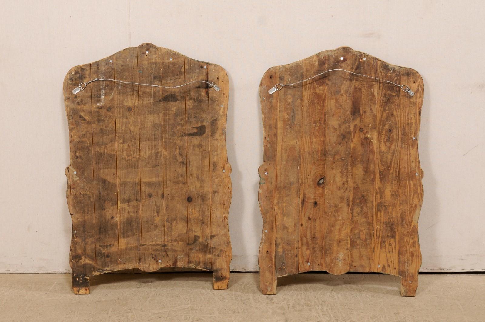 Coppia di specchi francesi del XIX secolo con la loro finitura dorata originale in vendita 7