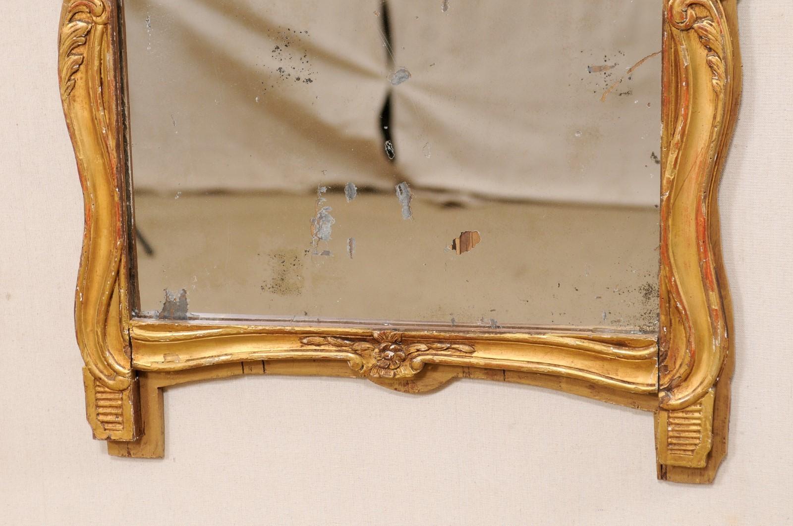 Specchio Coppia di specchi francesi del XIX secolo con la loro finitura dorata originale in vendita