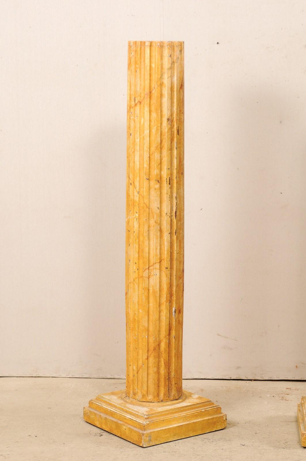 French Pair of Fluted Columns with Faux Marble Finish, Mid-20th Century For Sale 1