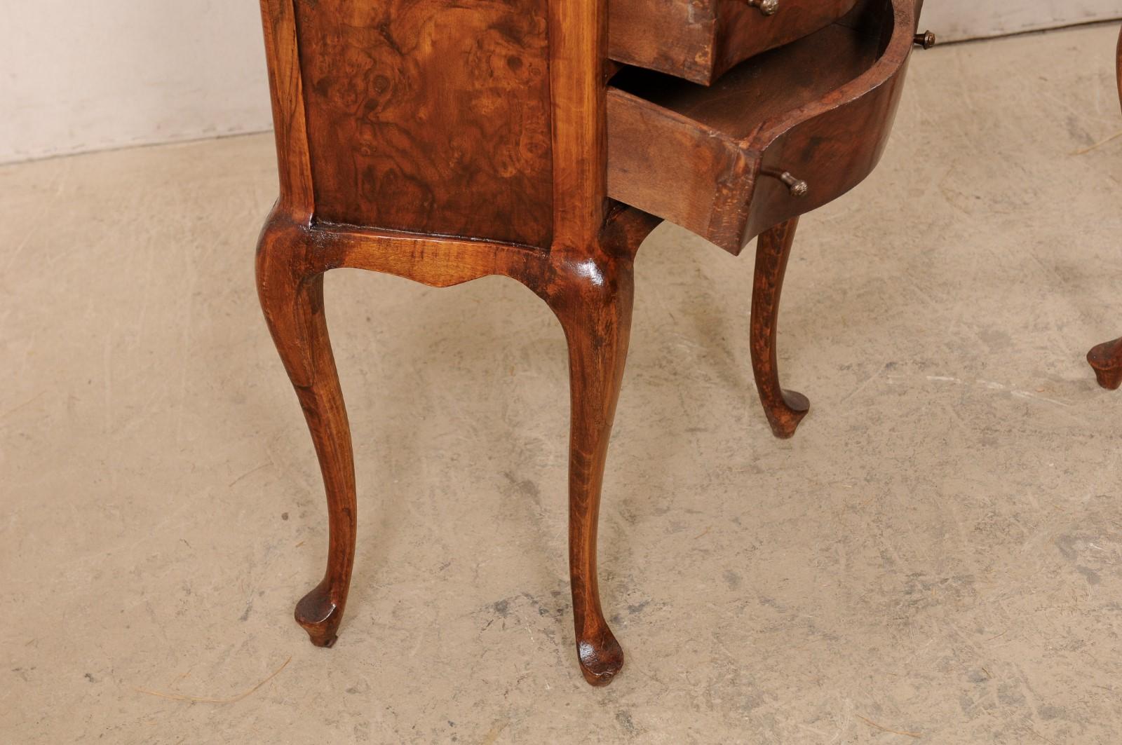 20th Century French Pair of Burl Wood 3-Drawer Serpentine Side Chests 'or End Tables' For Sale