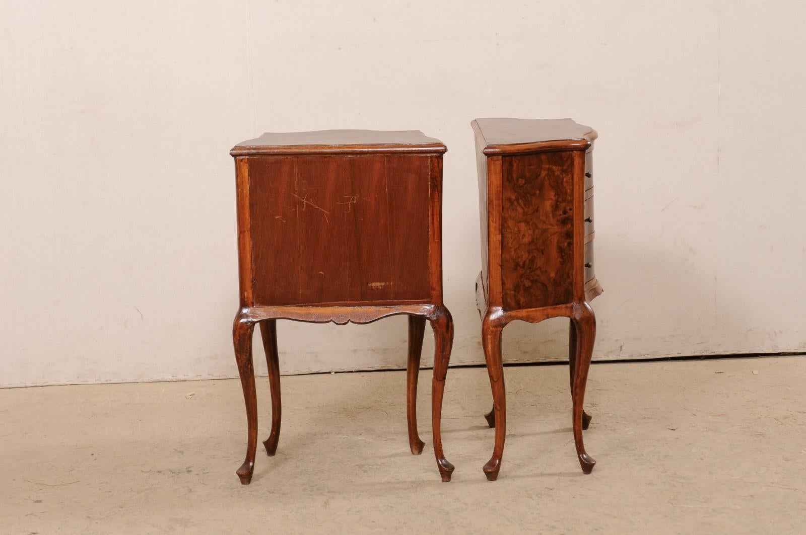 French Pair of Burl Wood 3-Drawer Serpentine Side Chests 'or End Tables' For Sale 3