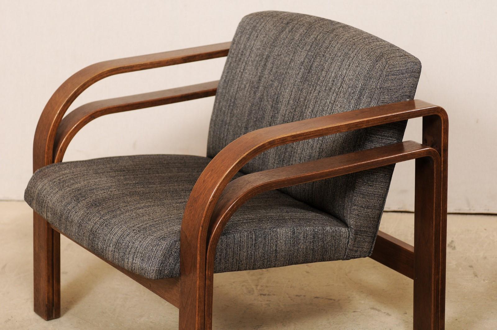 Französisches Paar Sessel aus doppeltem gebogenem Holz mit gepolsterter Sitzfläche und Rückenlehne im Angebot 3