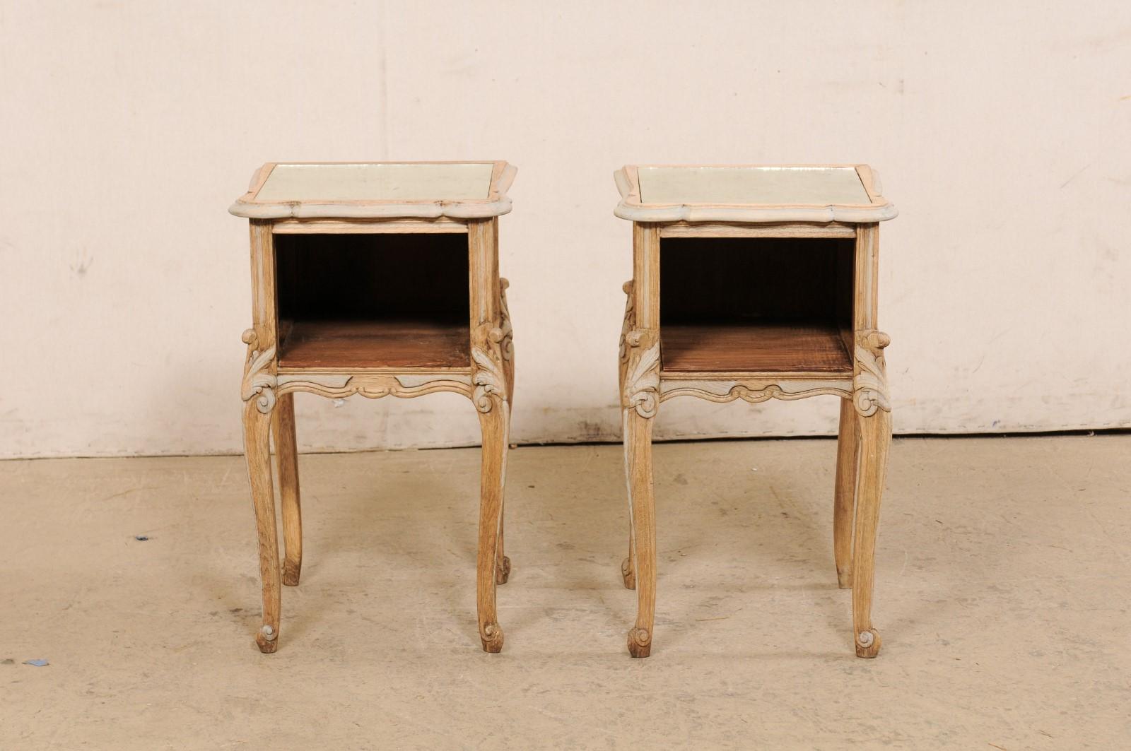 French Pair of Mirror-Top Carved-Wood End Tables, 1920's For Sale 7