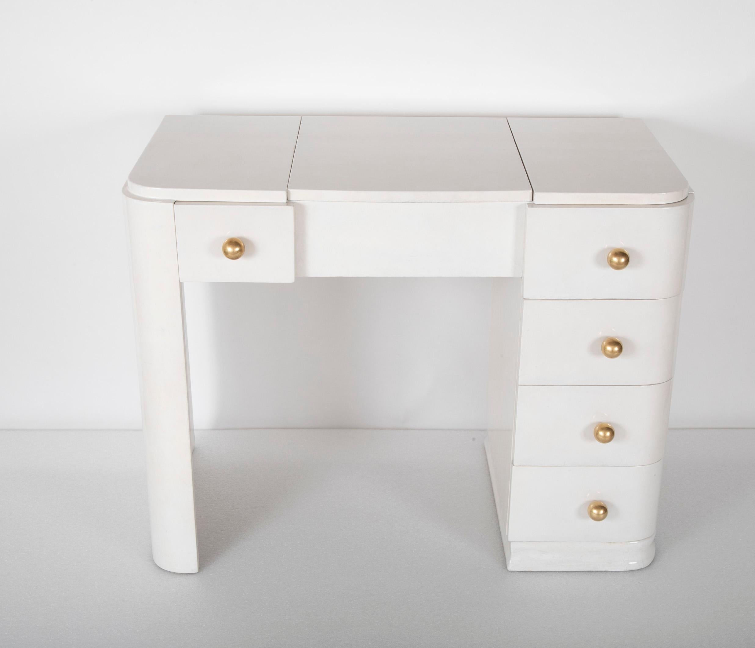 Moderne Table de coiffeuse/bureau en parchemin français en vente