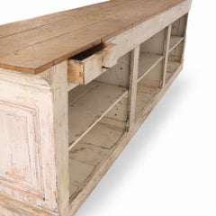 A.I.C., comptoir de magasin en chêne partiellement peint, C. 1890.