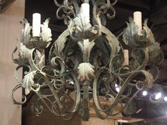 Französischer 8-Licht-Kronleuchter aus Schmiedeeisen und Zinn, 20. Jahrhundert