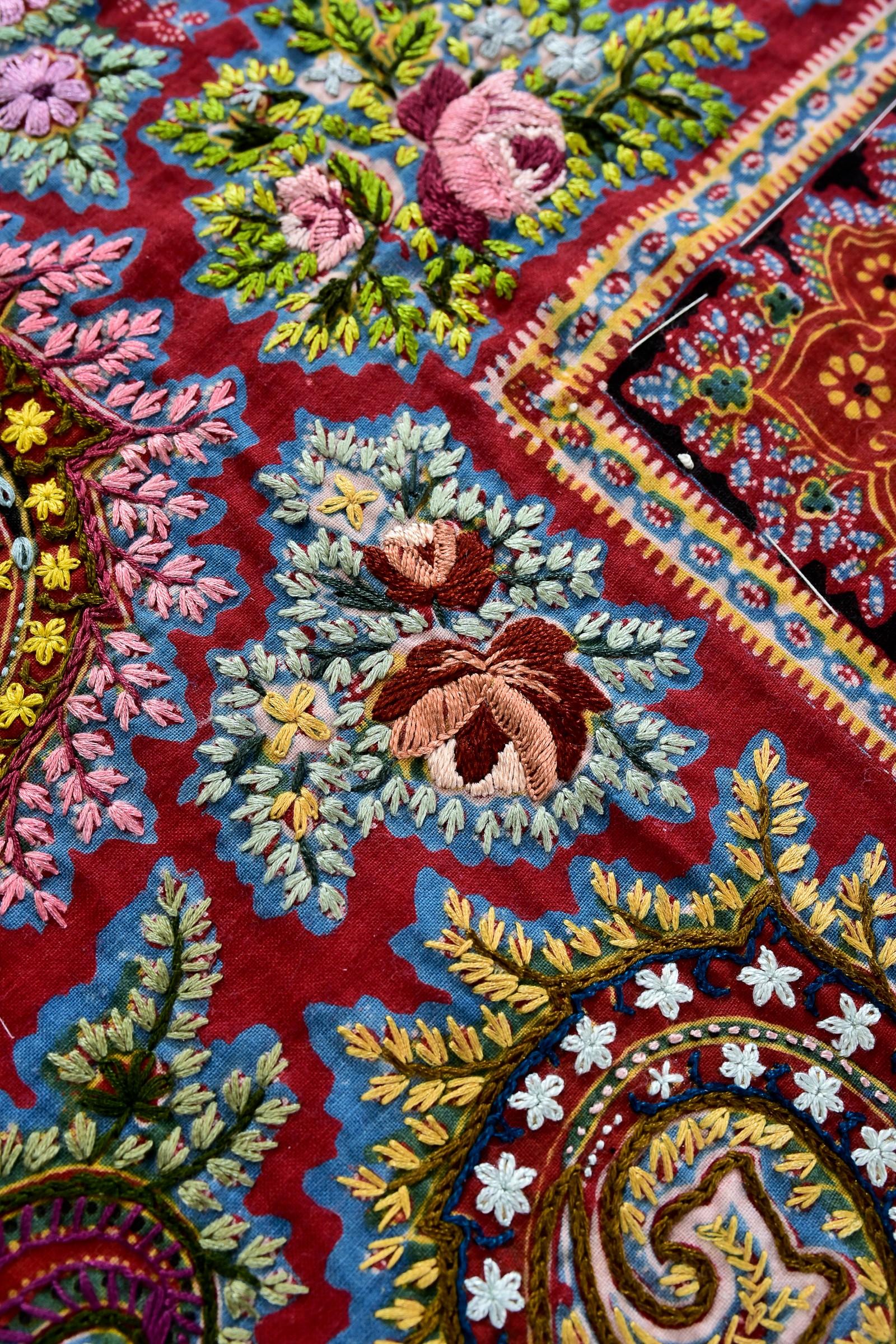 A French Printed and embroidered Paisley Cotton Fichu Shawl - Alsace Circa 1870 9