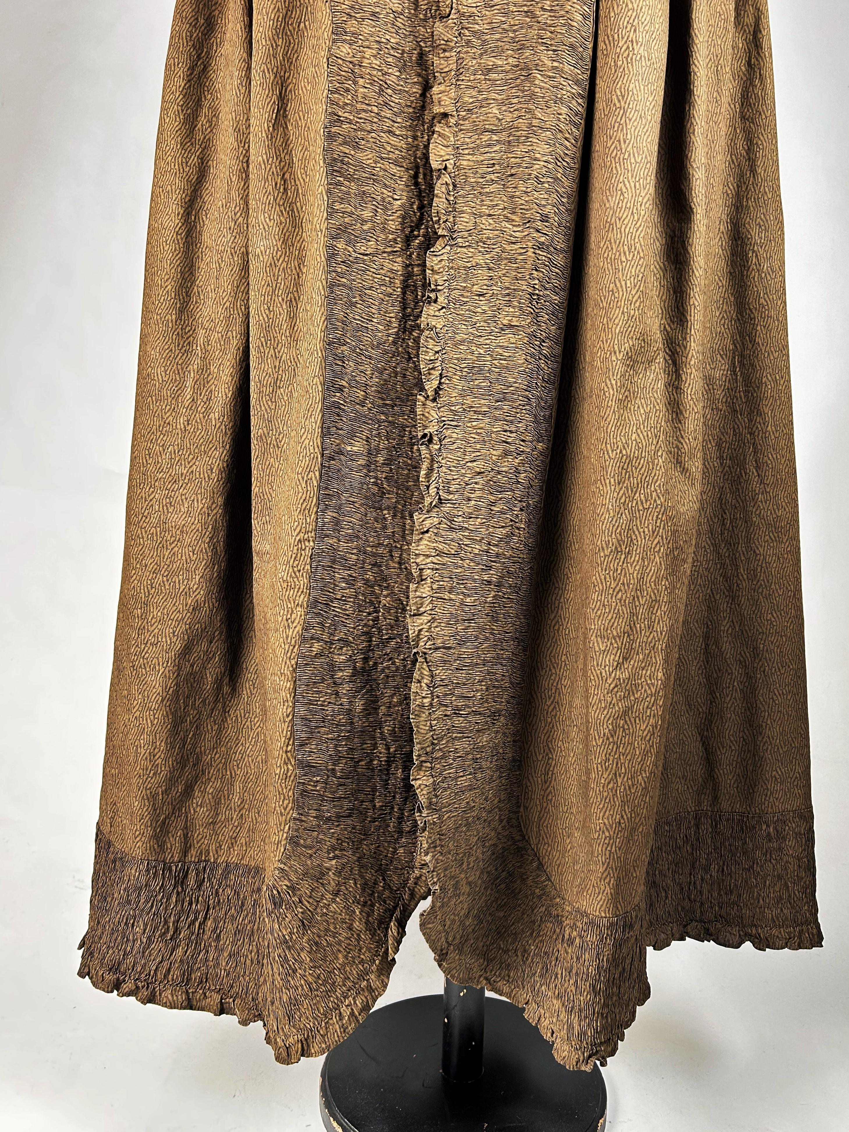 A French printed cotton hooded Long Cloak - Provence Early 19th Century For Sale 6