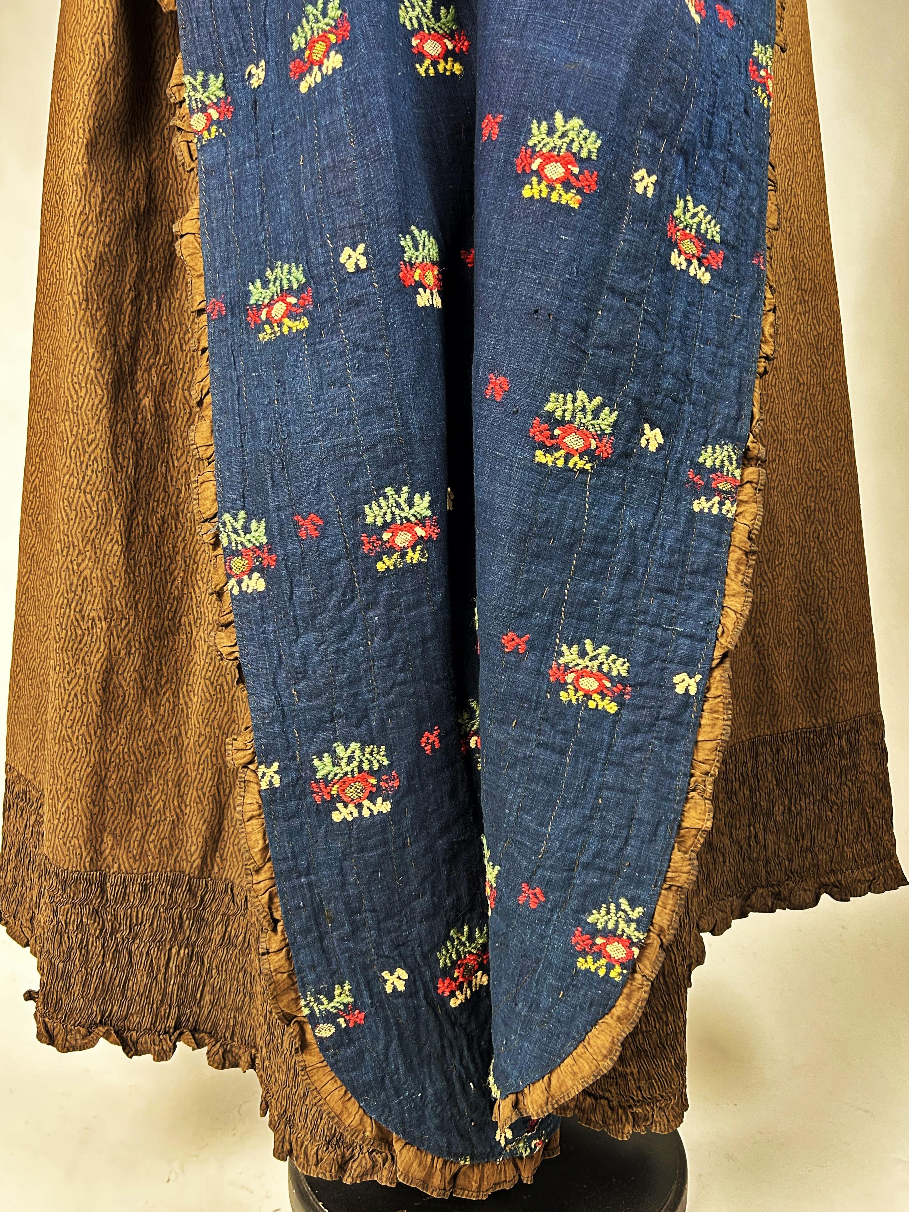Women's or Men's A French printed cotton hooded Long Cloak - Provence Early 19th Century For Sale