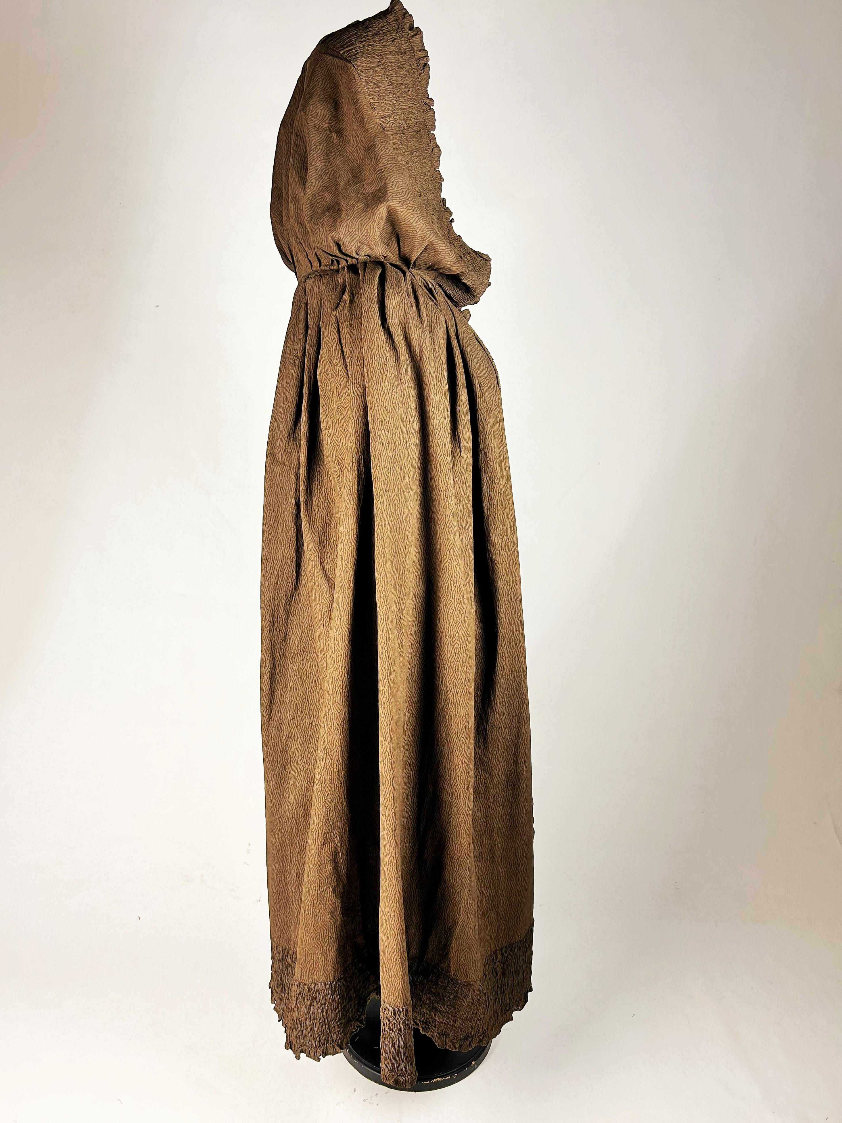 A French printed cotton hooded Long Cloak - Provence Early 19th Century For Sale 3