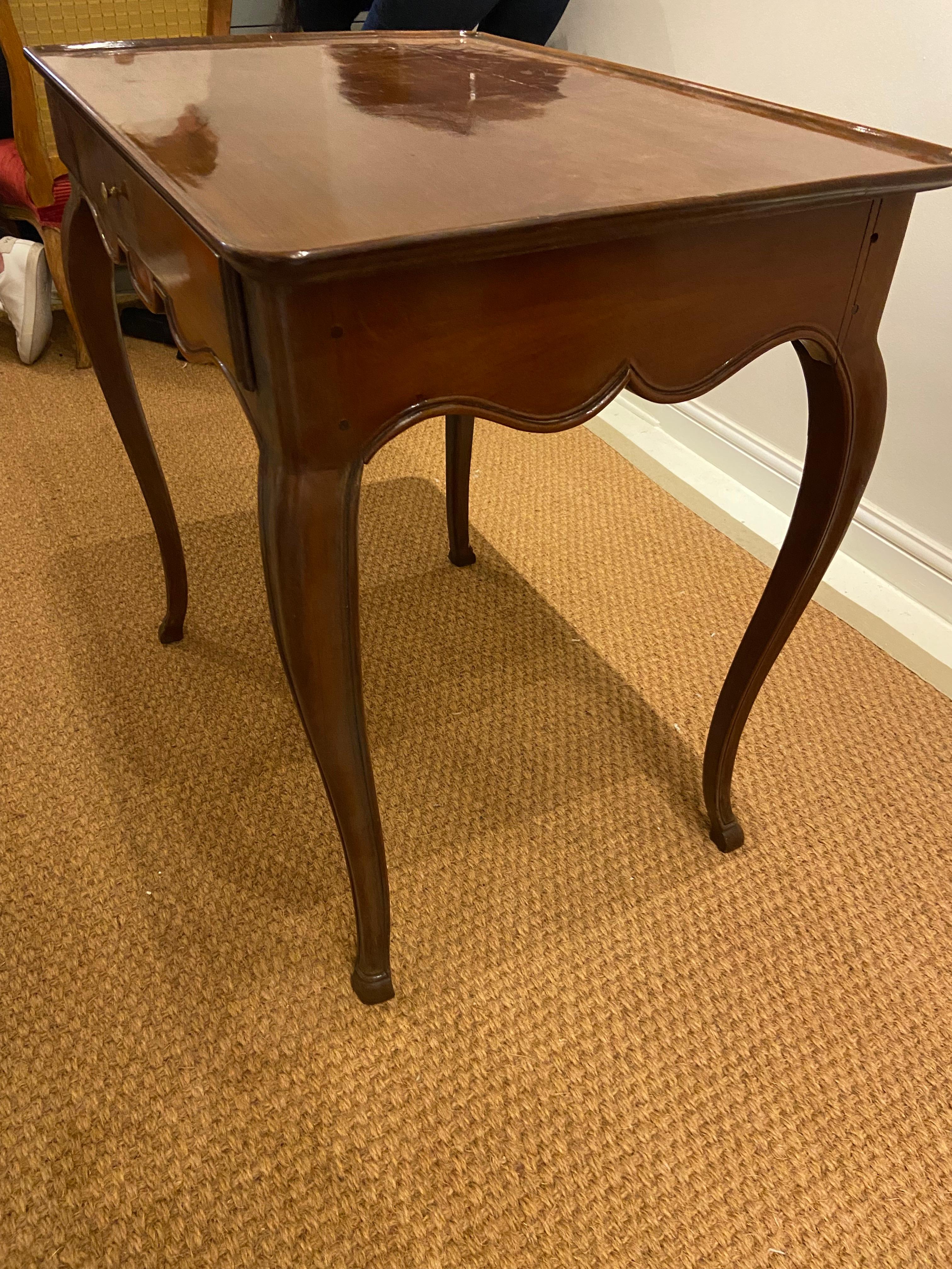 French Provincial Mahogany Table, 'Mid-18th Century' In Good Condition For Sale In London, GB