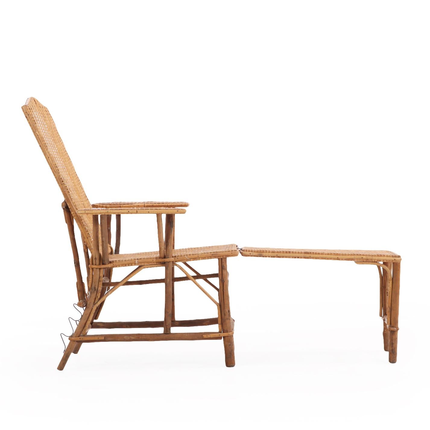 Rattan A French rattan convertible chaise lounge, C. 1900. For Sale