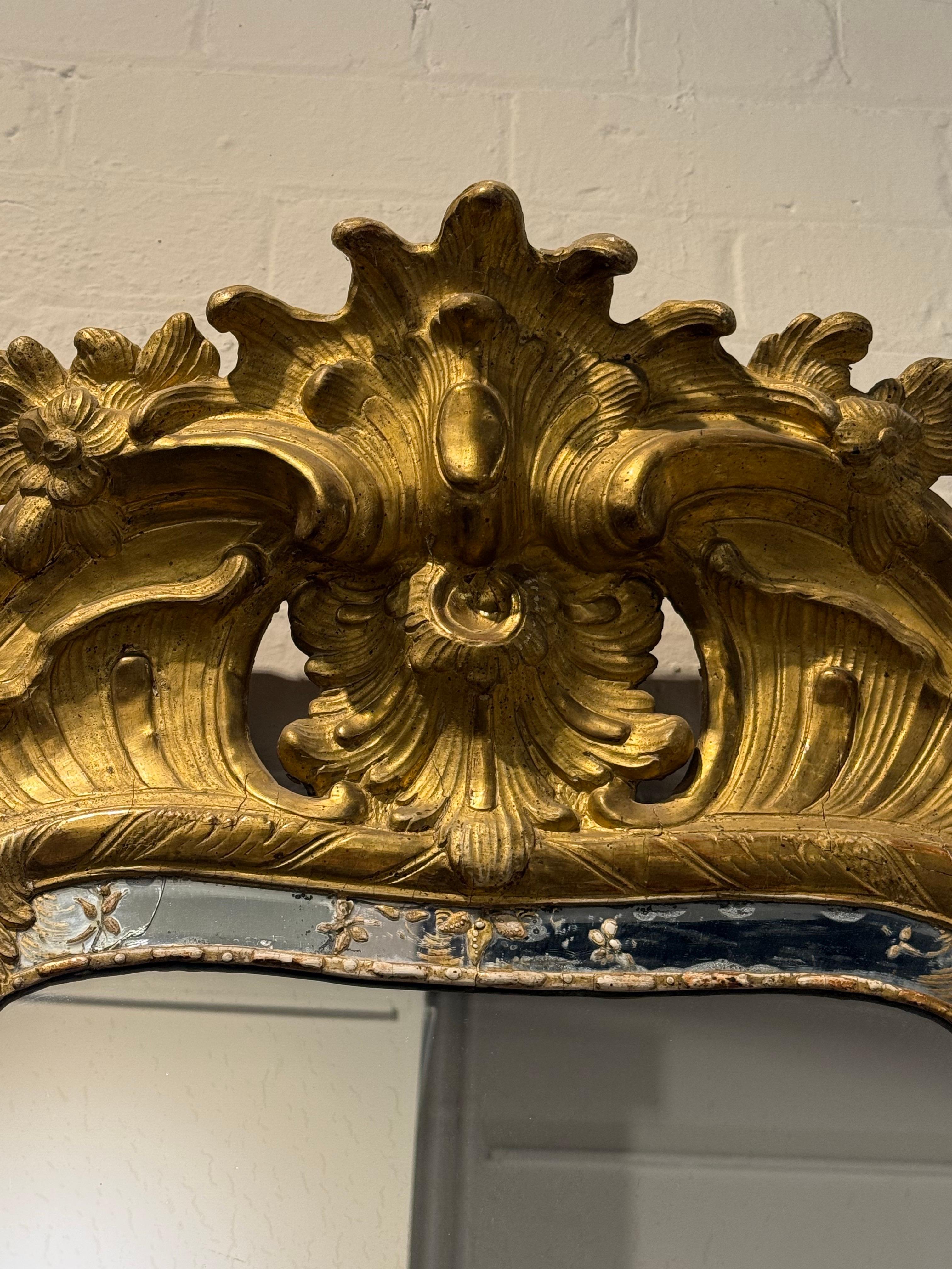 A French Régence Gilt Hall Mirror, 18th Century in vendita 3