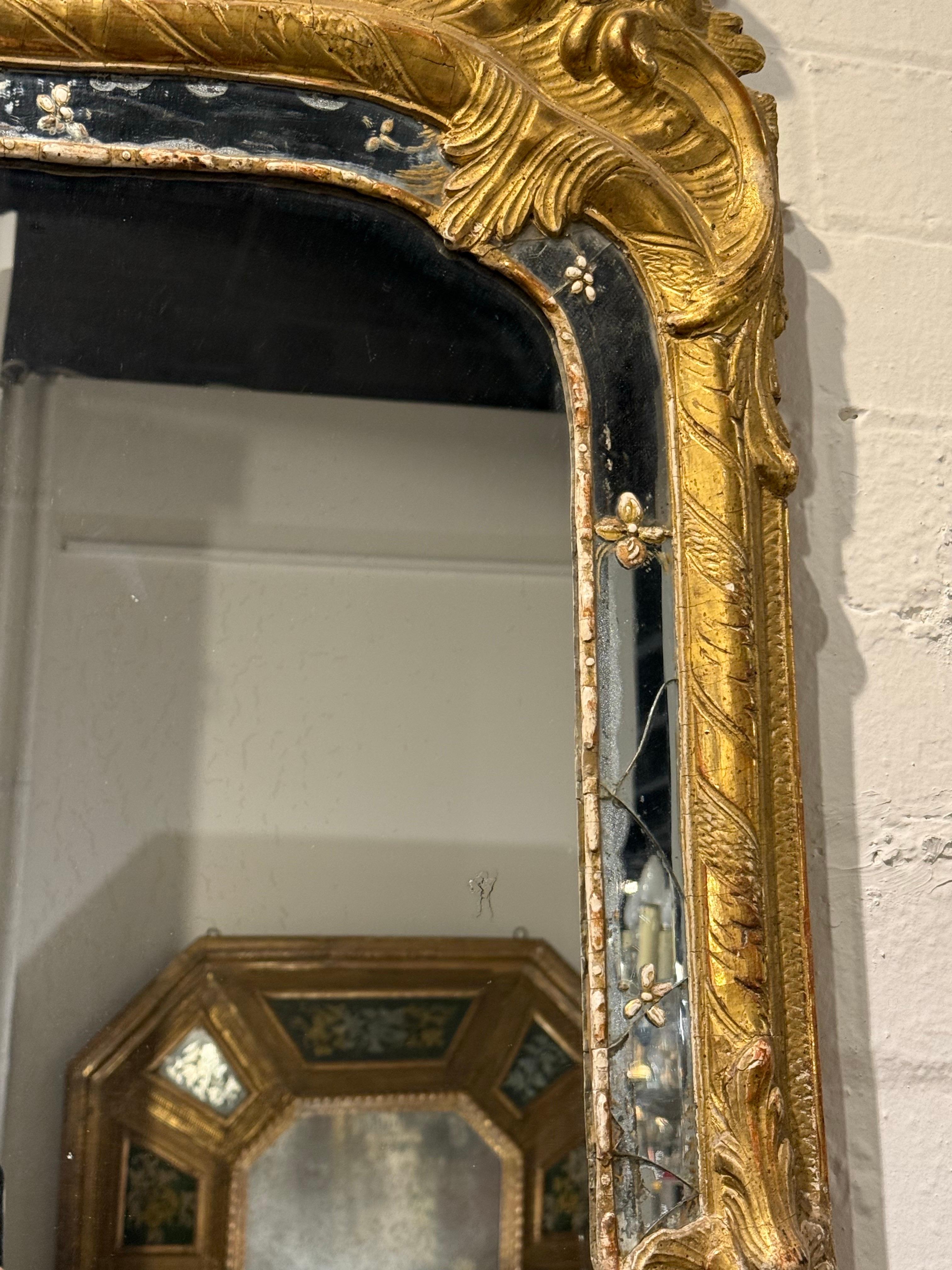 A French Régence Gilt Hall Mirror, 18th Century in vendita 1