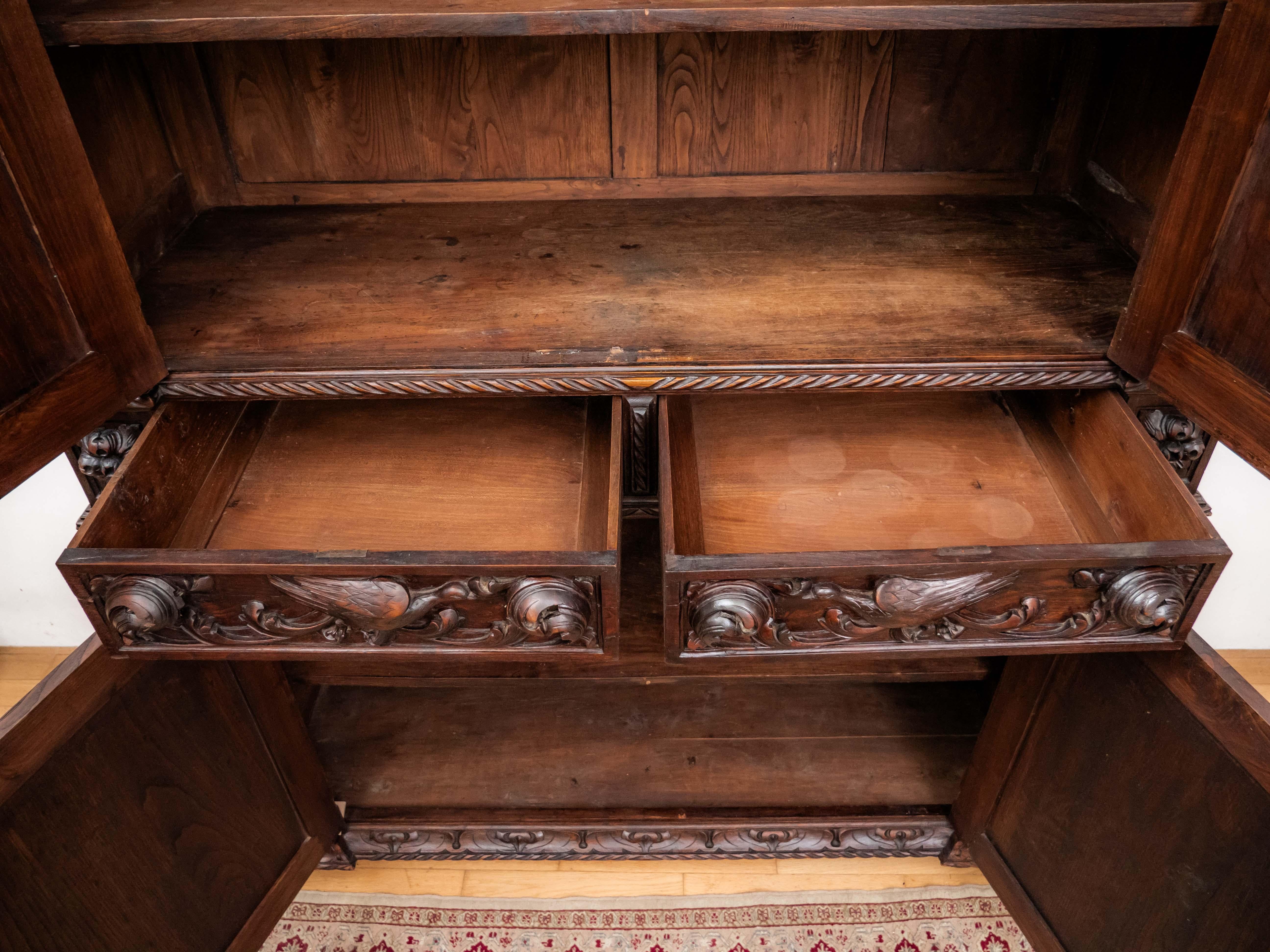 A French Renaissance cabinet from Lyon For Sale 6