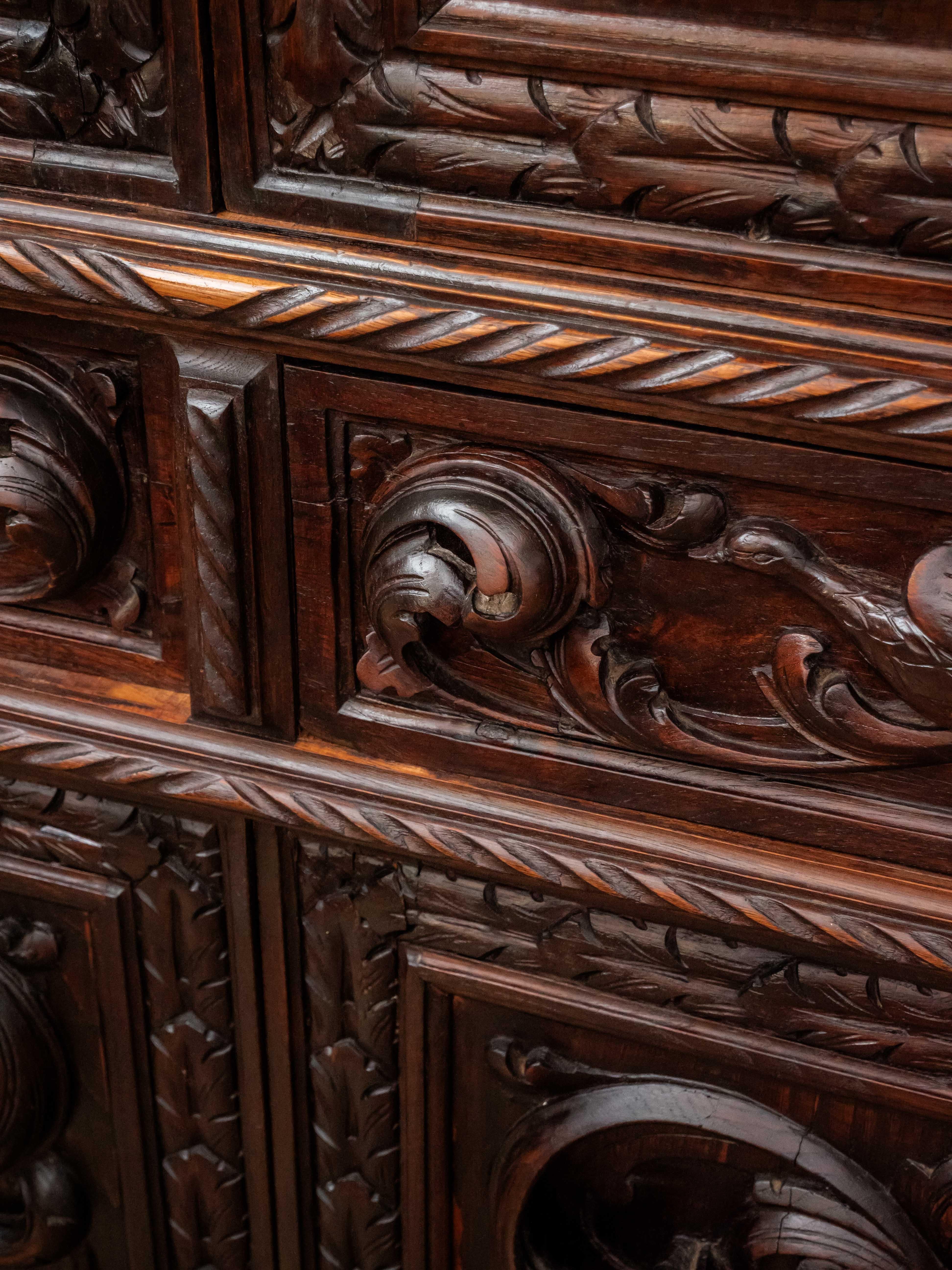 A French Renaissance cabinet from Lyon For Sale 2
