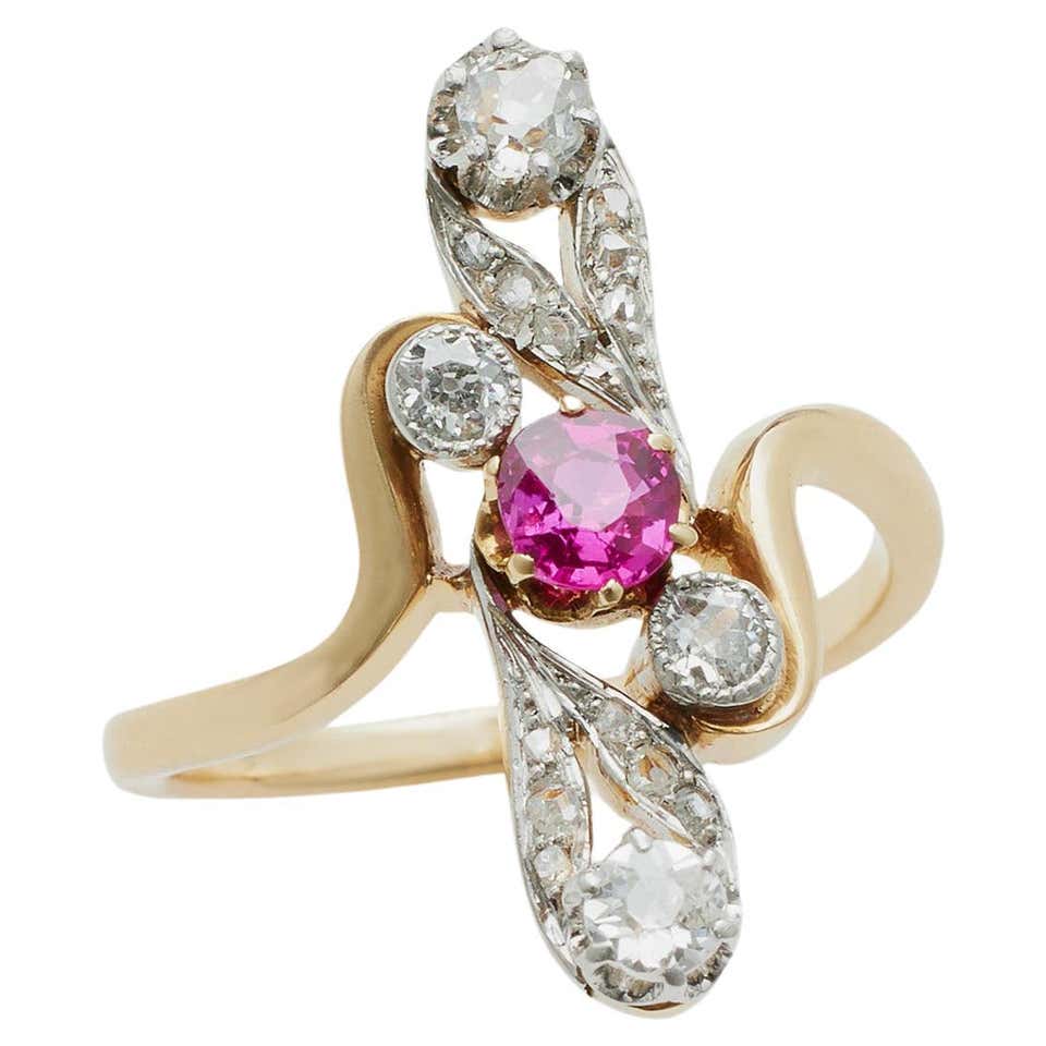Diamond Ruby Chain Ring For Sale at 1stDibs