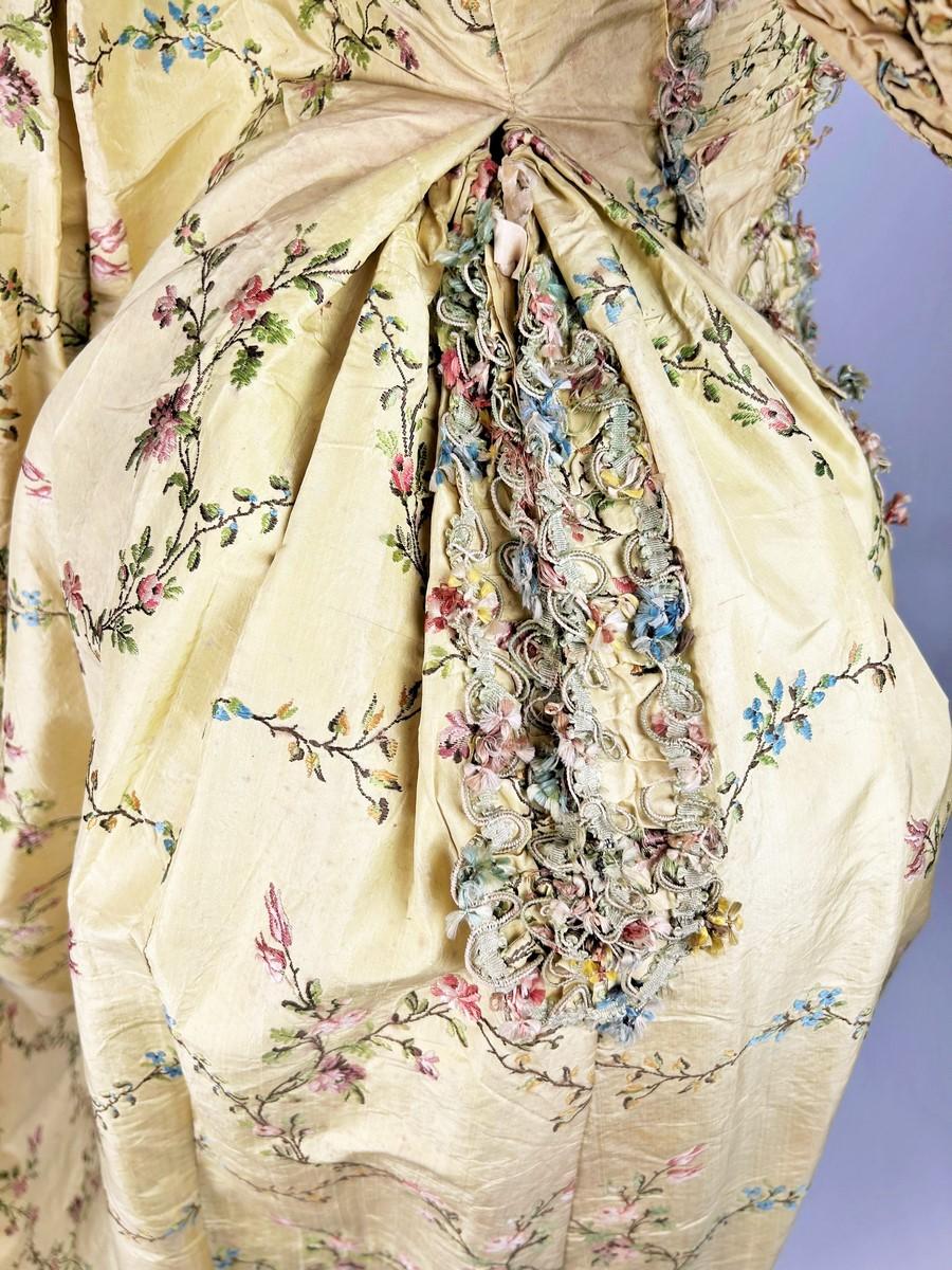Women's A french sack-back gown's coat and its stomacher in brocaded silk Circa 1760