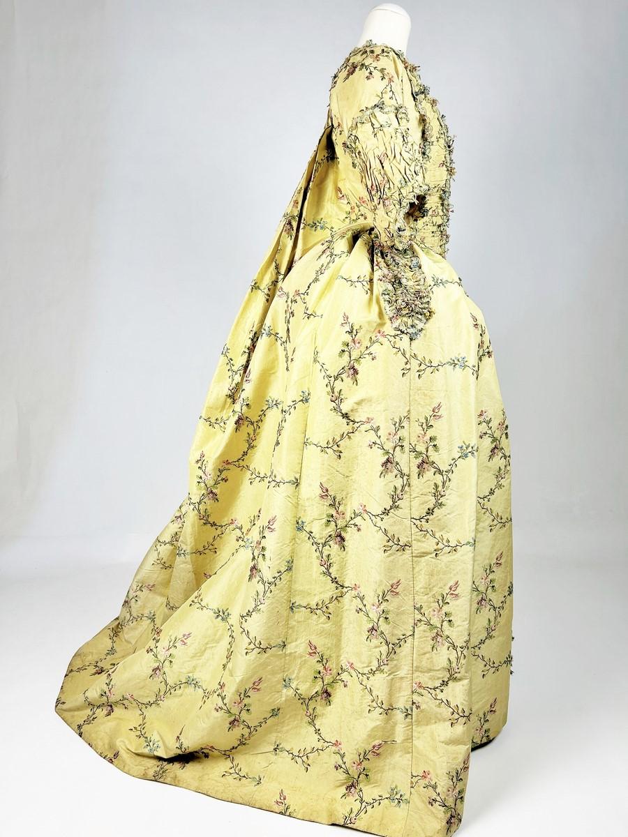 A french sack-back gown's coat and its stomacher in brocaded silk Circa 1760 2