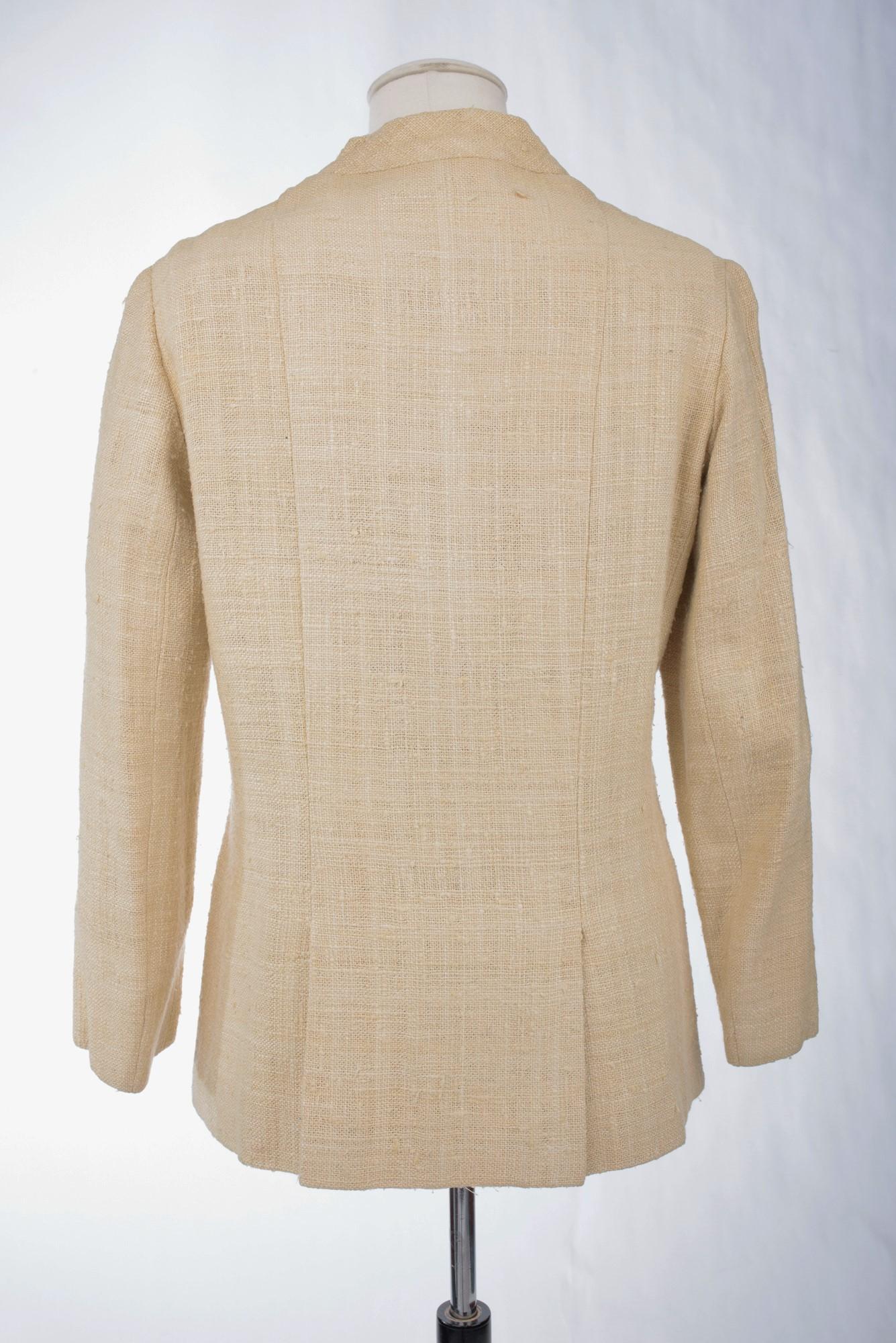 A French Safari Jacket In Beige Linen And Silk Toile Circa 1968-1972 For Sale 5