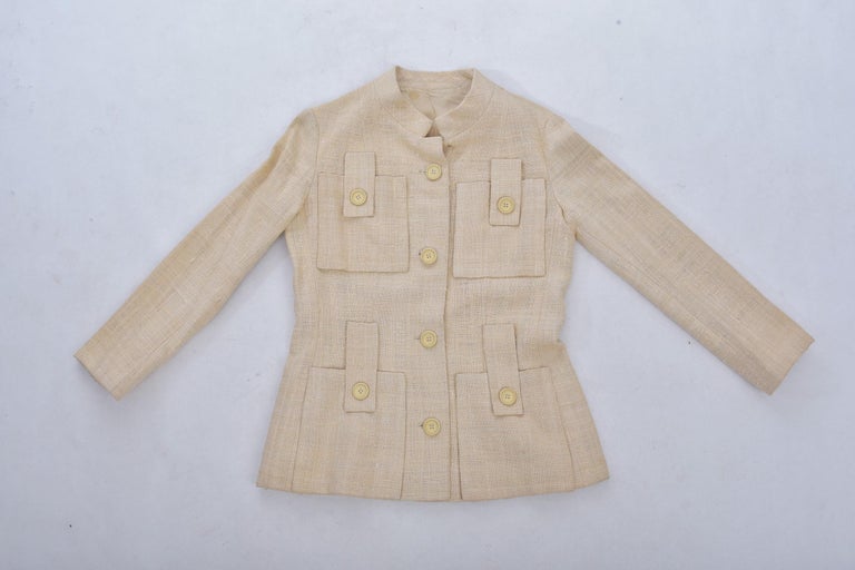  A French Safari Jacket In Beige Linen And Silk Toile Circa 1968-1972 In Good Condition For Sale In Toulon, FR