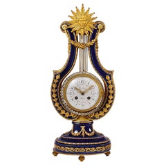 Französische lyra-Uhr aus Porzellan und Goldbronze im Sevres-Stil