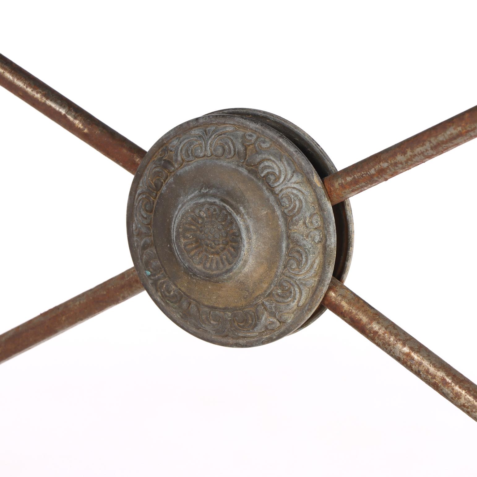 Industriel Table française en acier et en fer avec un plateau en A.Stone Stone, C.C. 1940. en vente