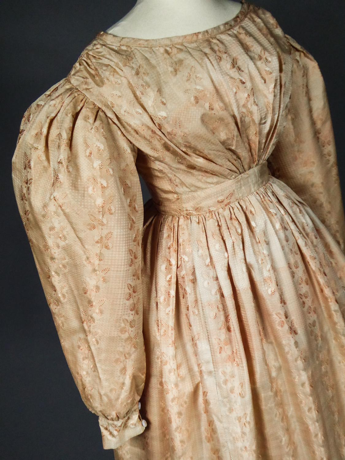 Französisch Taft Seide Ballkleid - Frankreich Charles X Periode Circa 1825 10