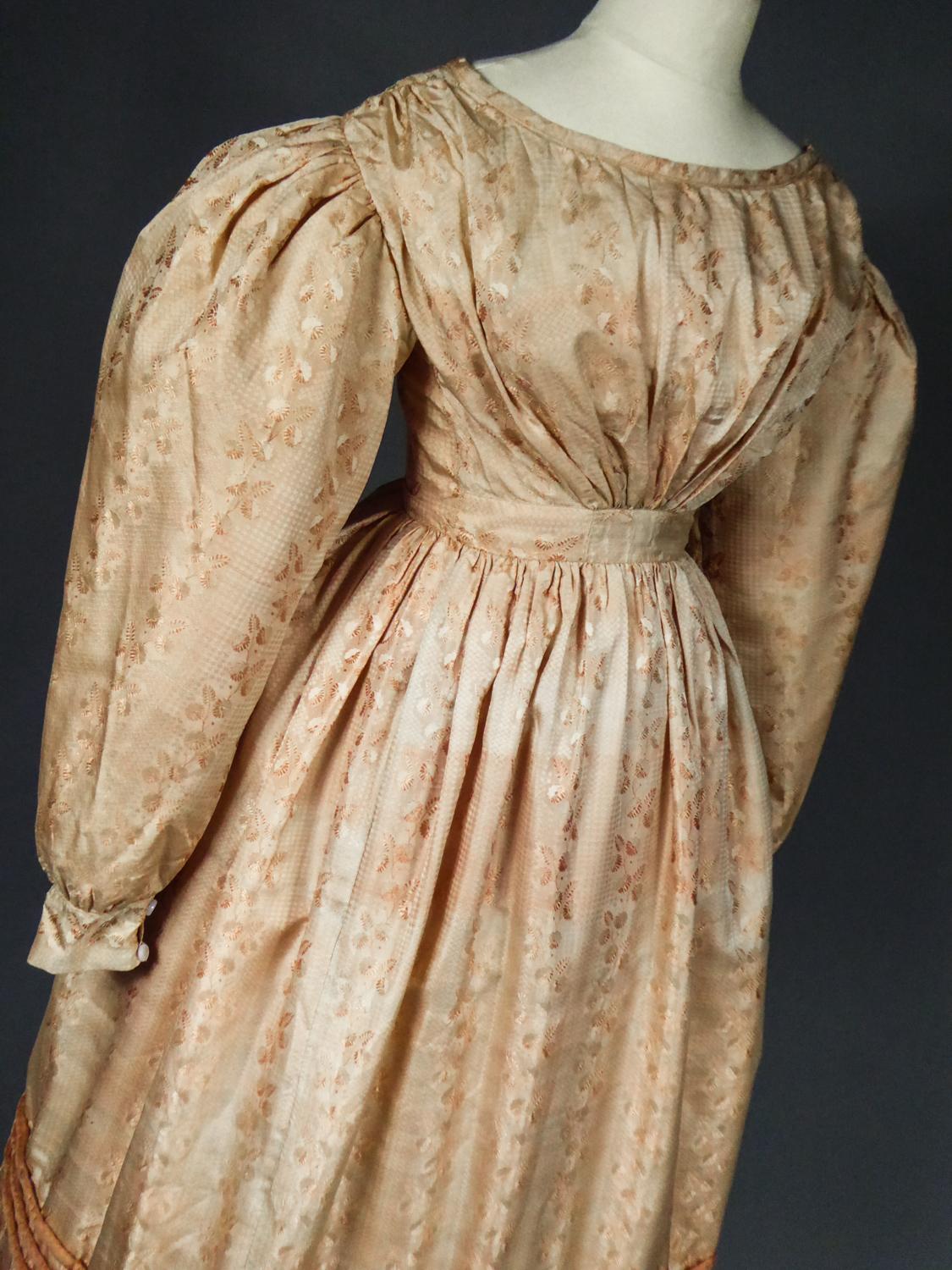 Französisch Taft Seide Ballkleid - Frankreich Charles X Periode Circa 1825 11