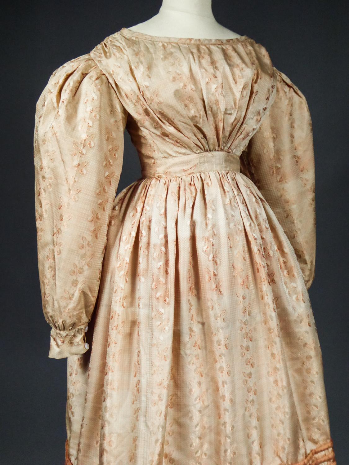 Französisch Taft Seide Ballkleid - Frankreich Charles X Periode Circa 1825 2
