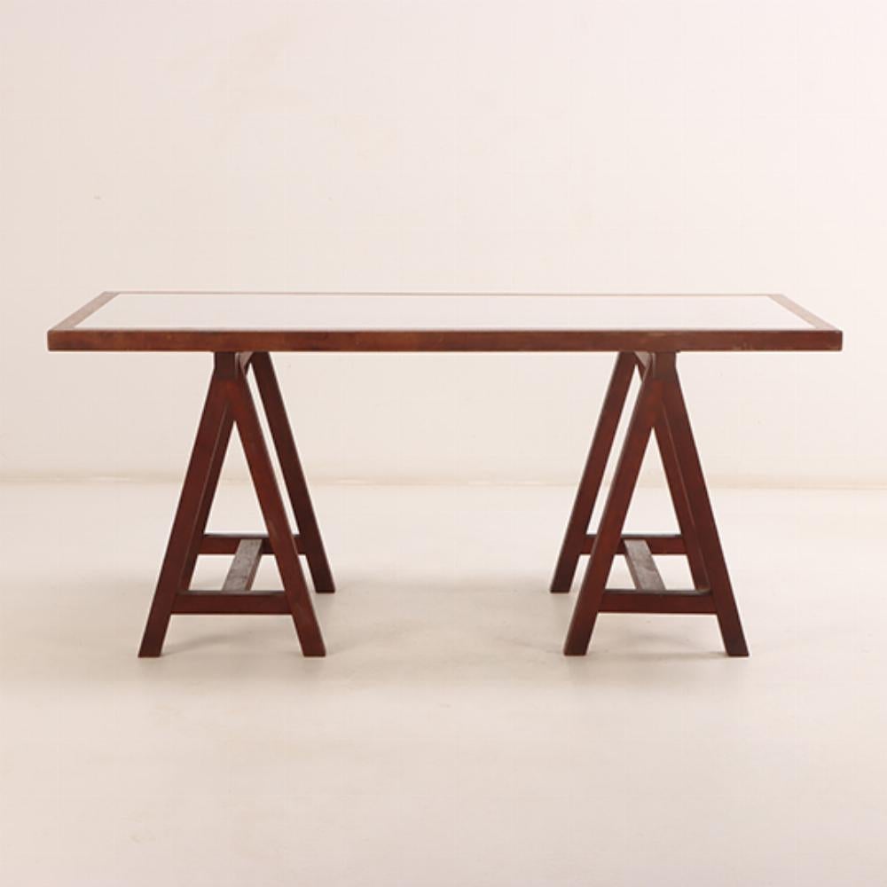 A French three-part solid mahogany architect's style desk, C. 1970. In Good Condition For Sale In Philadelphia, PA