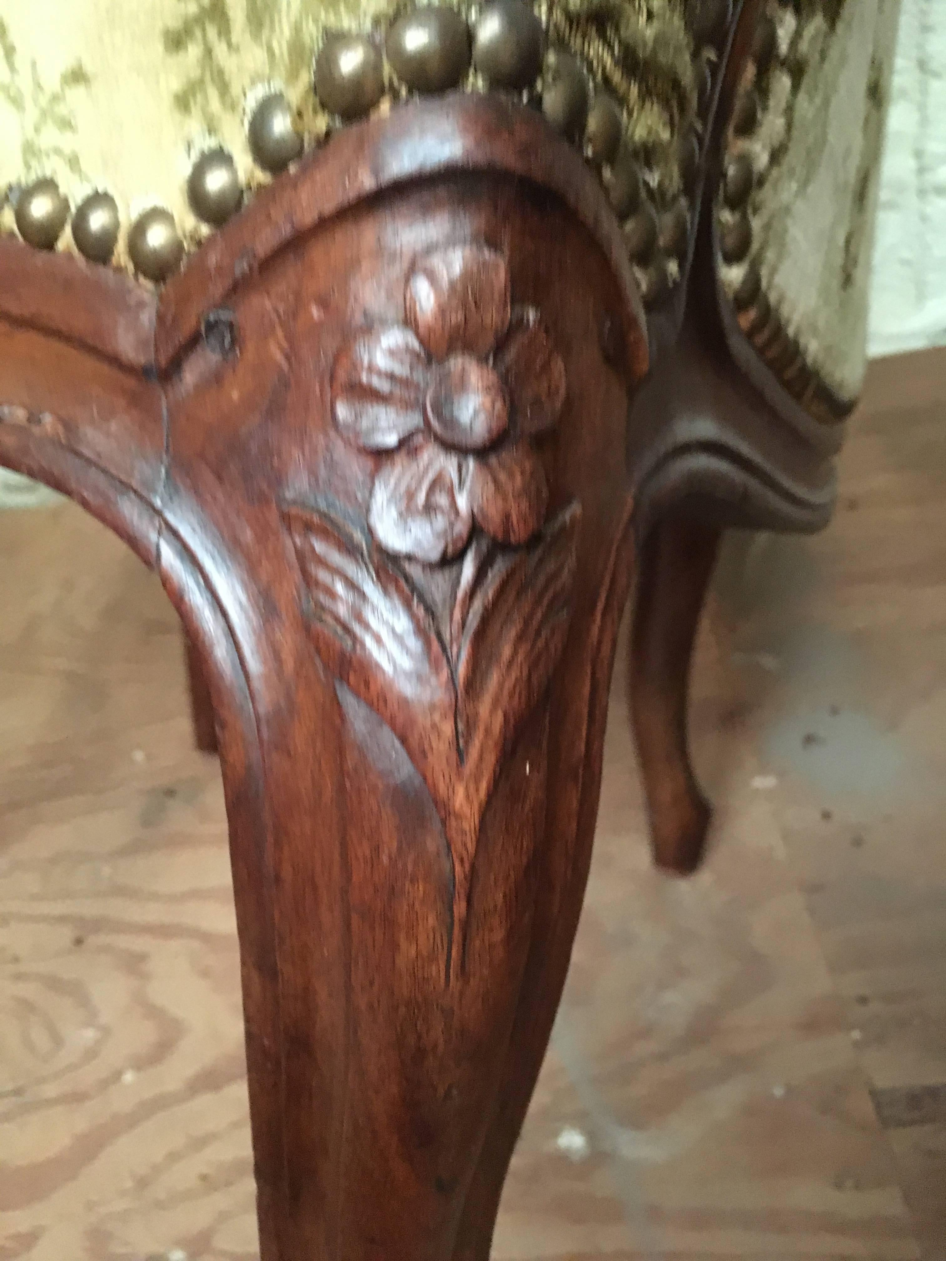 French Three-Piece Carved Walnut Duchesse Brisee In Good Condition For Sale In Dallas, TX