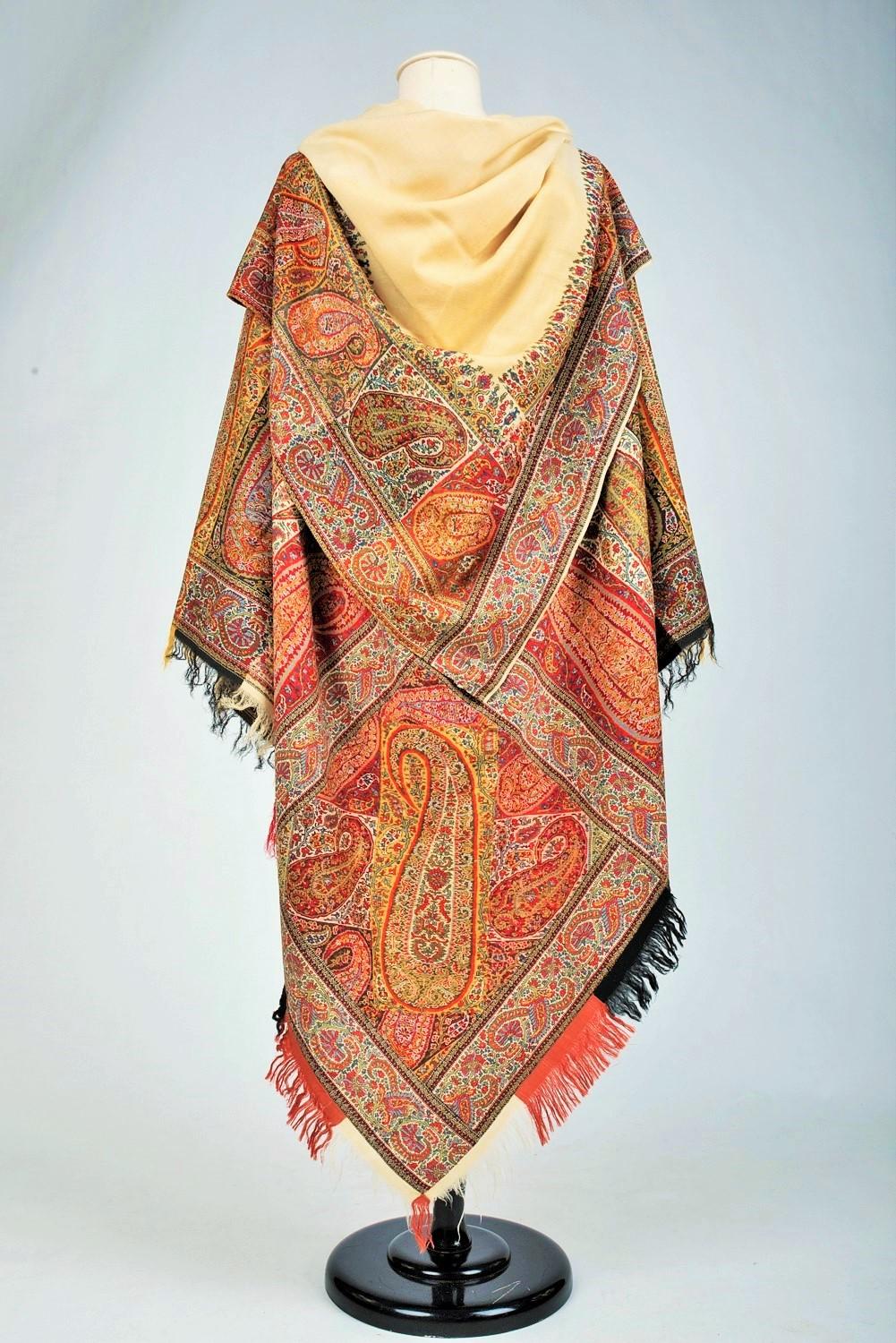 A French Turn Over Harlequin Cashmere shawl - France Circa 1825 7