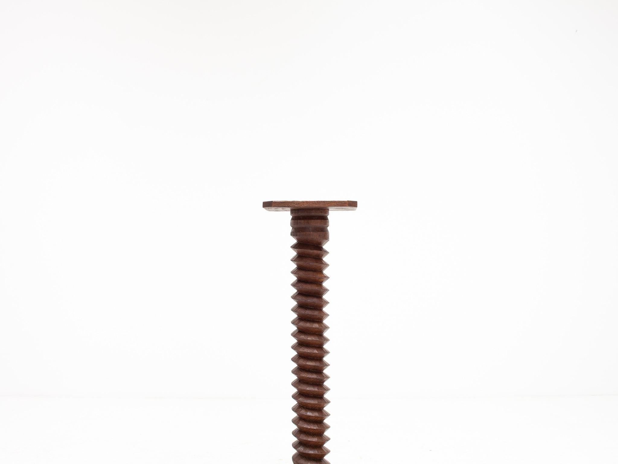 Französische gedrechselte Schraubensäule mit Sockel, Sockel mit Sockel, erinnert an Charles Dudouyt (Gedrechselt) im Angebot
