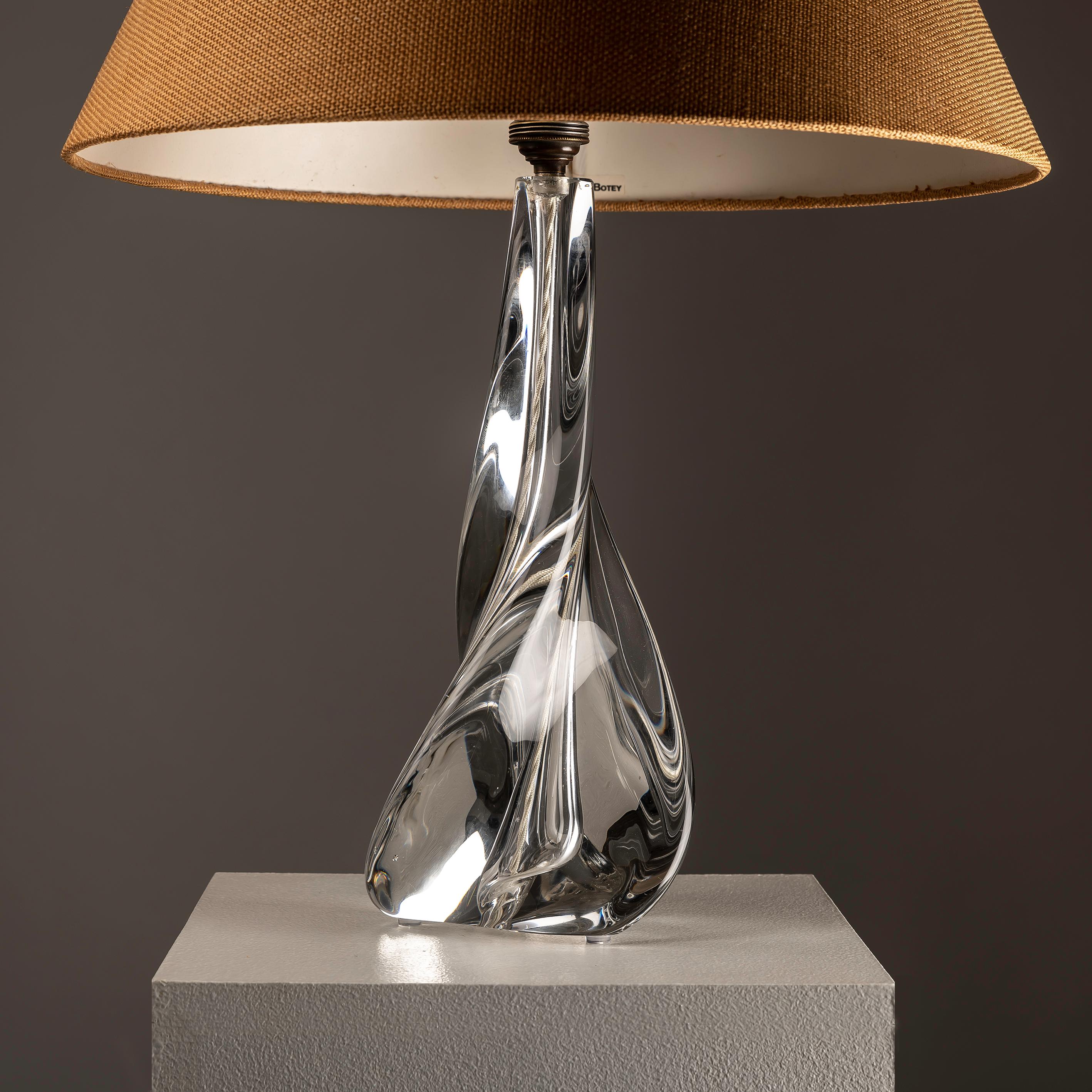 Mid-20th Century A French Twisted Crystal table lamp by Saint Louis 1950s For Sale