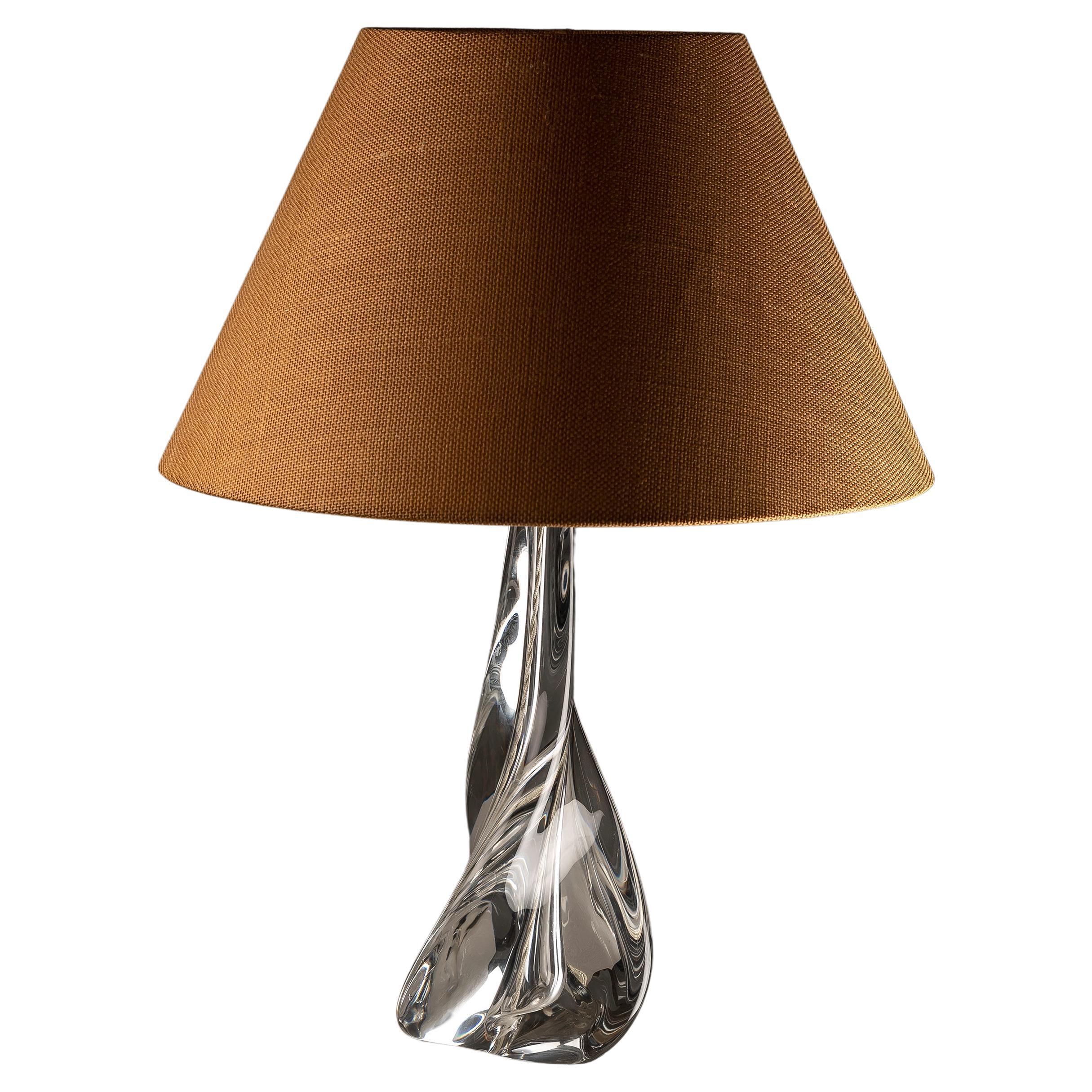 Lampe de table en cristal torsadé de Saint Louis 1950