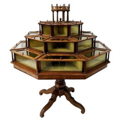 A French unique display table