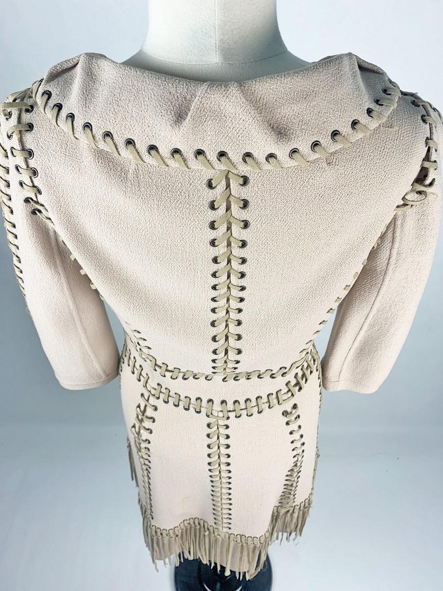Un vestido de crepé lentisco de Louis Vuitton Couture - France Circ en venta 5