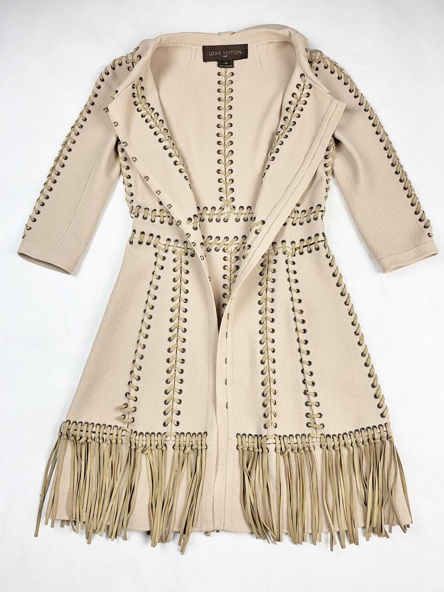 Un vestido de crepé lentisco de Louis Vuitton Couture - France Circ en venta 9
