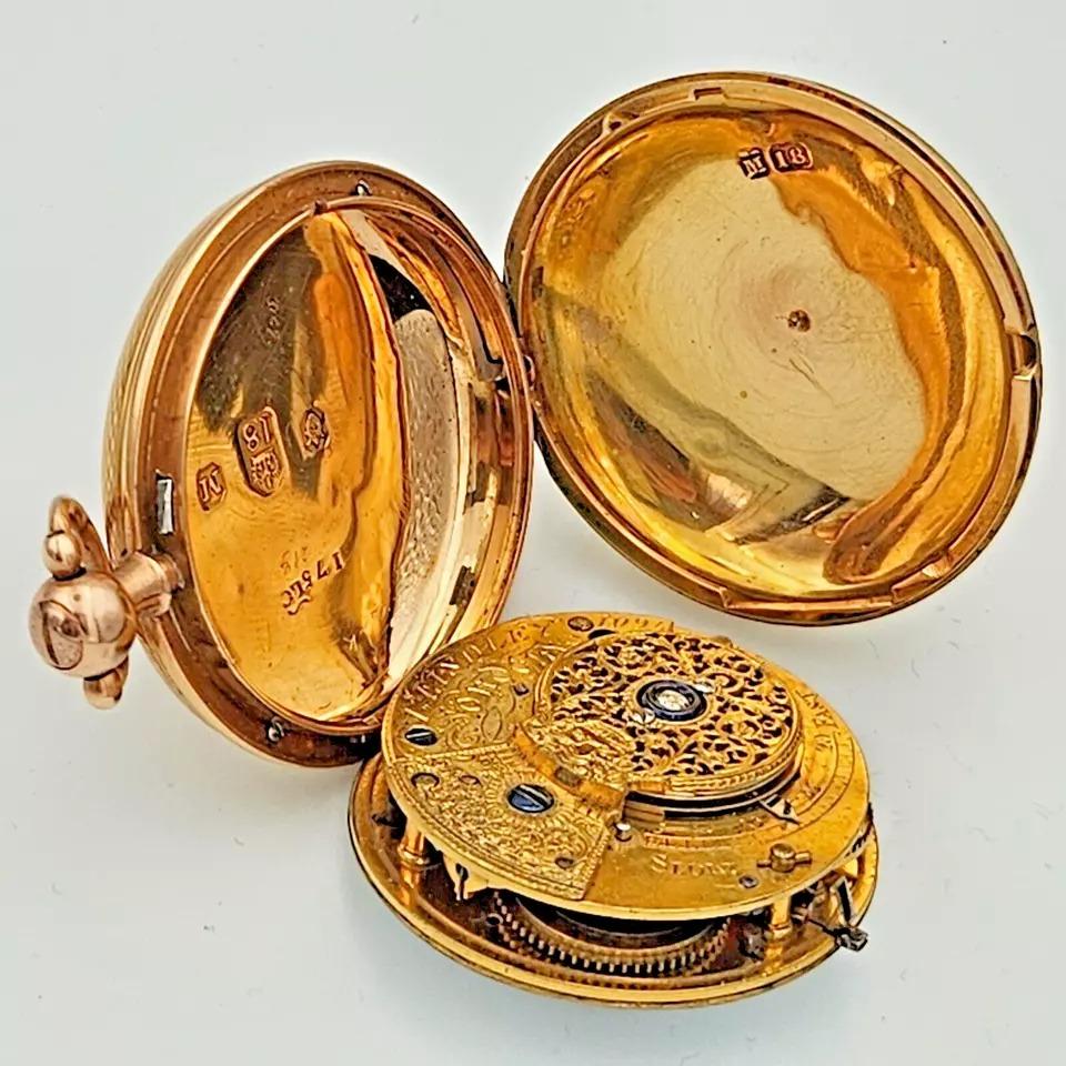 Antique 18k Gold Verge Fusee Full Hunter Pocket Watch – London 1807
A fine and early example of English horology, this 18ct solid gold fusee verge pocket watch dates to London, 1807, and is presented in a superb full hunter