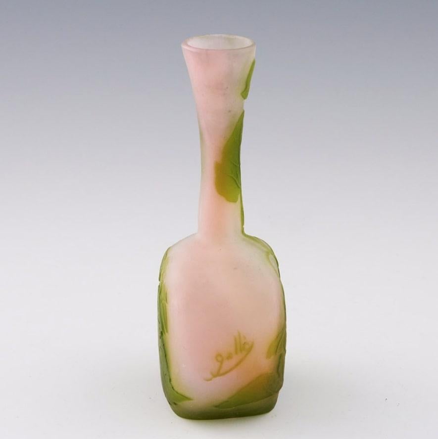 Galle Cameo Glass Banjo Vase, c1912 2
