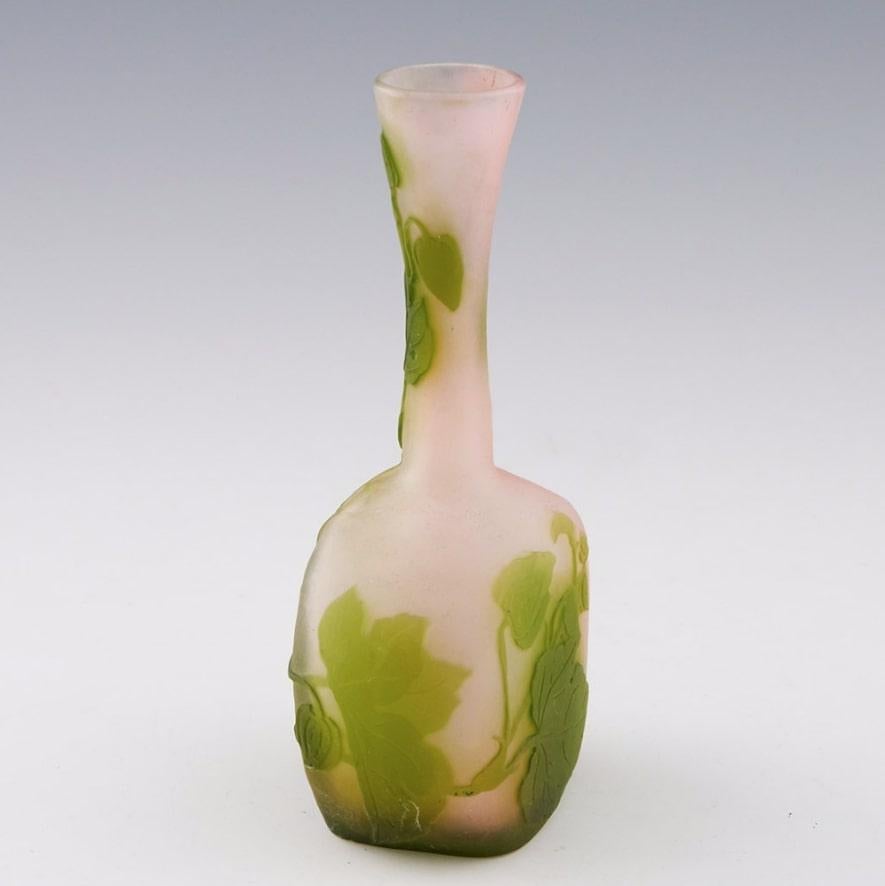 Galle Cameo Glass Banjo Vase, c1912 4