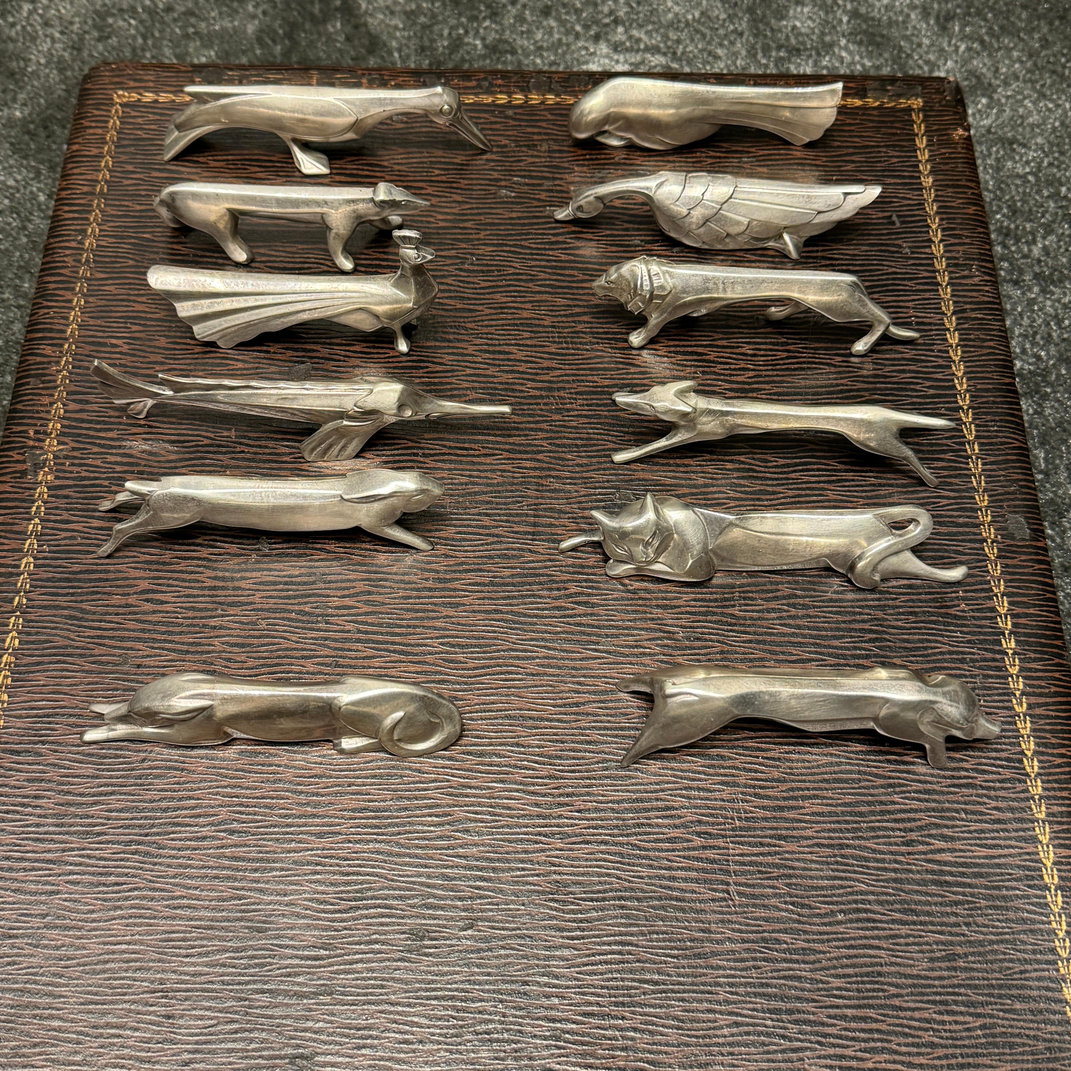 Français À Gallia Christople Art Deco Knife Rest Set.